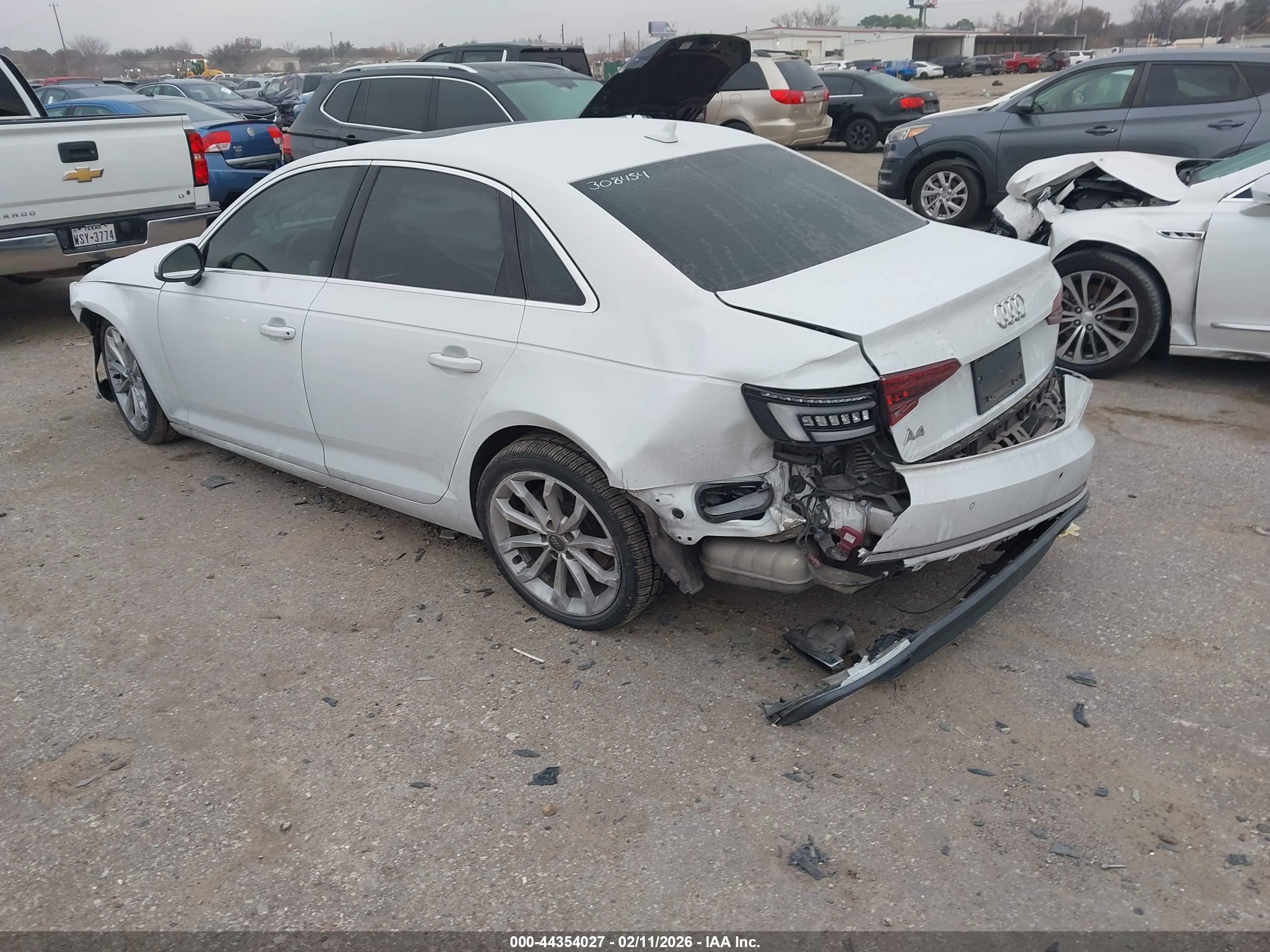 AUDI A4 image 3