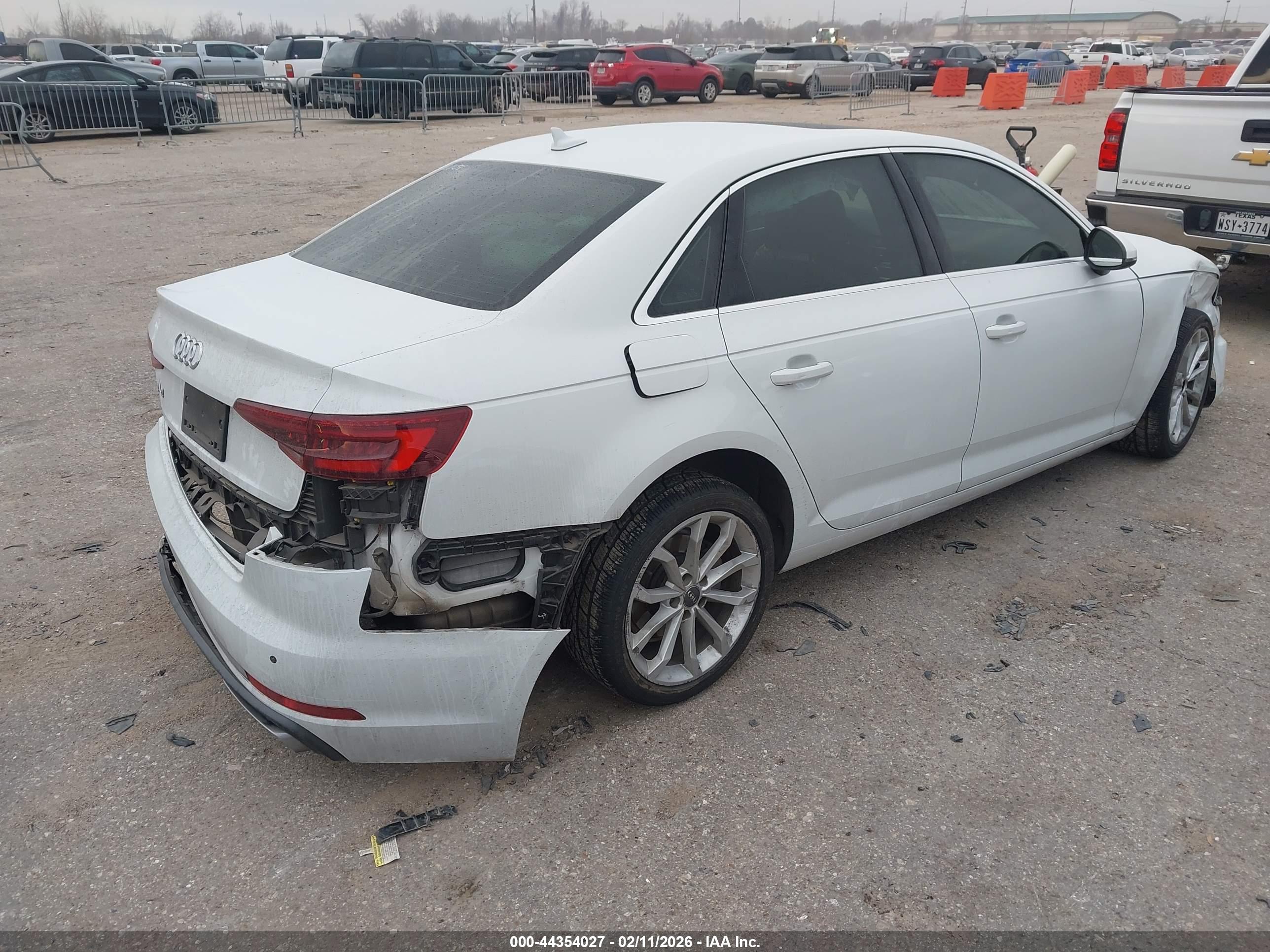 AUDI A4 image 4