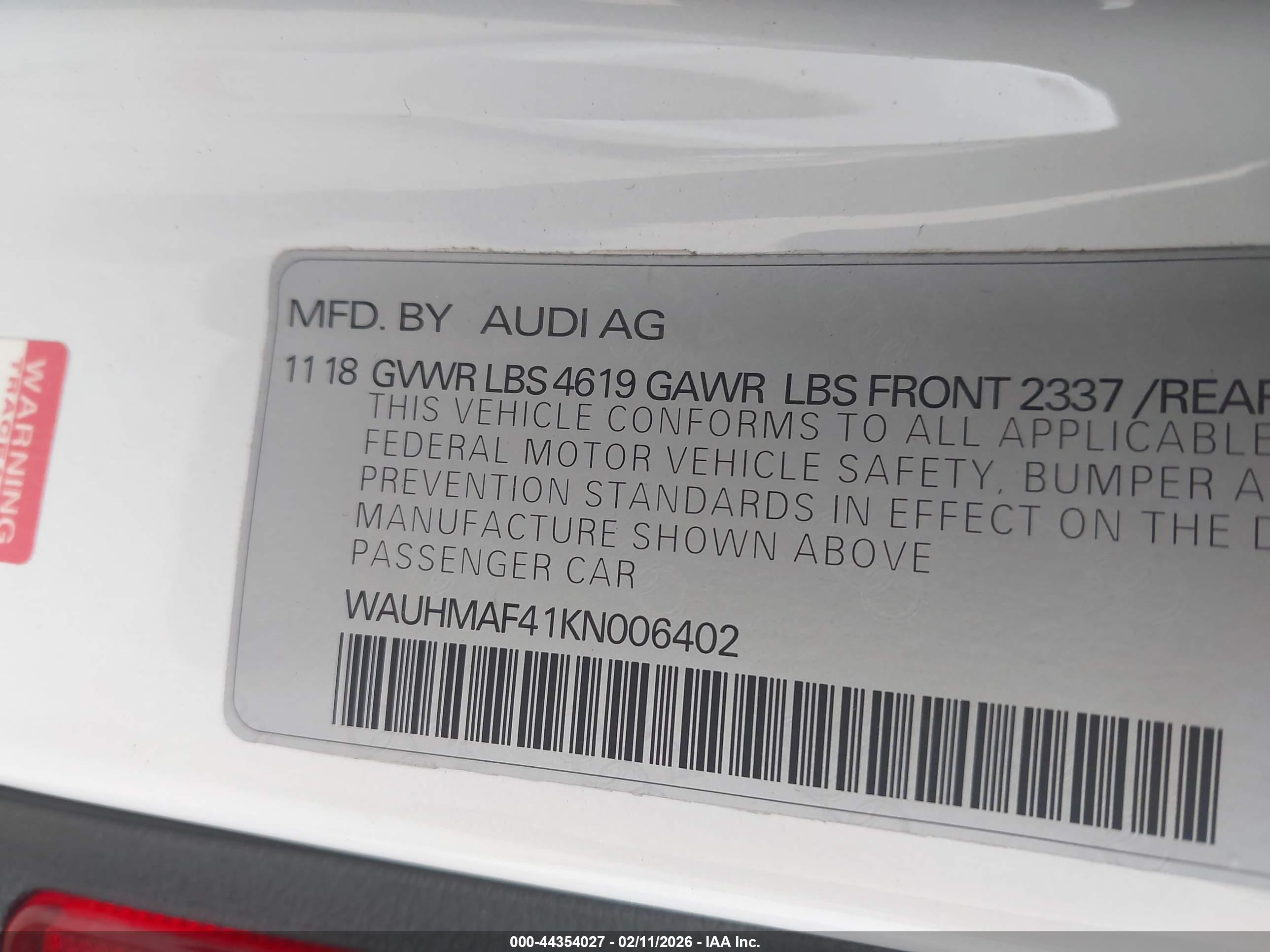 AUDI A4 image 9