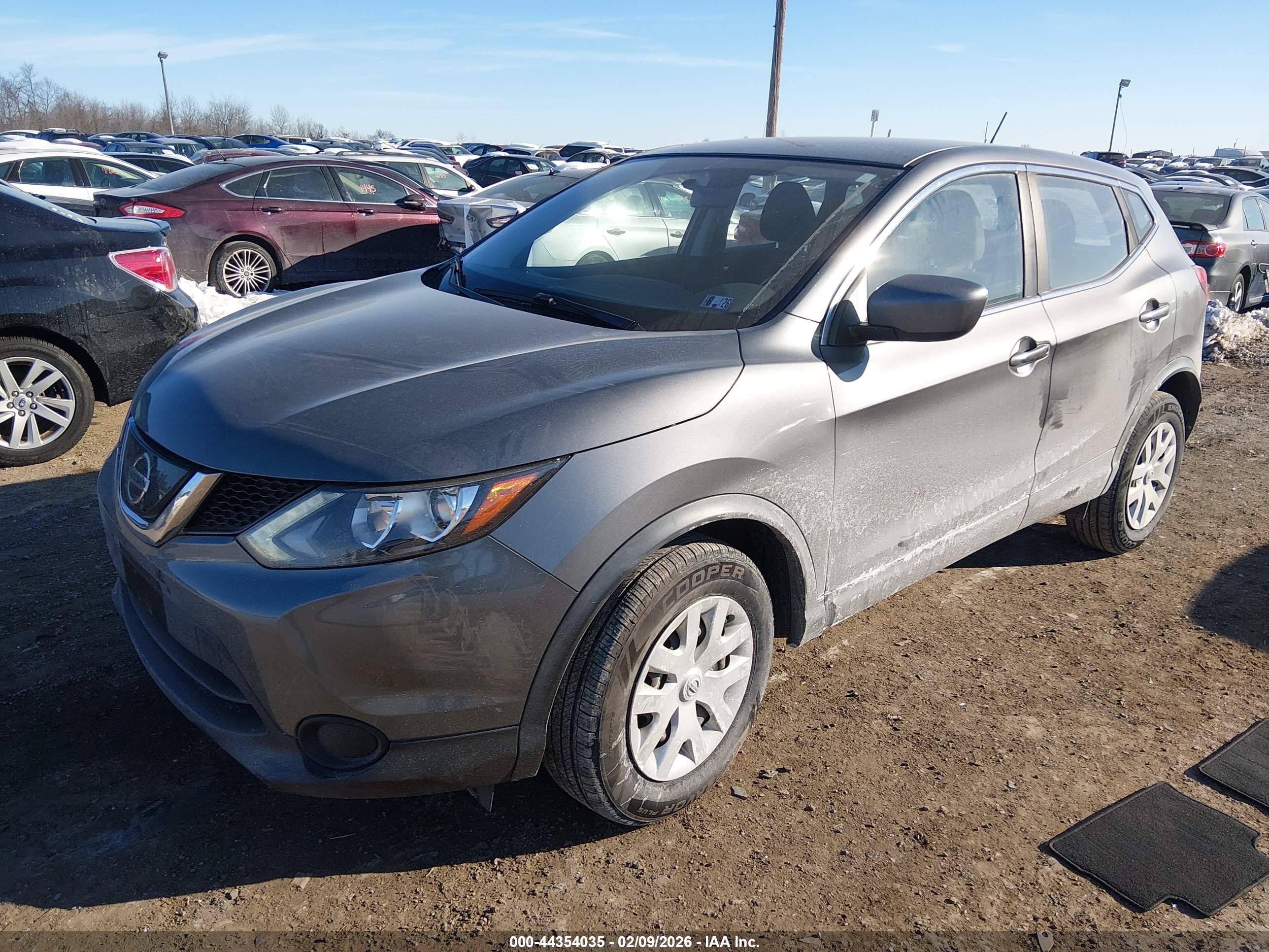 NISSAN ROGUE image 2