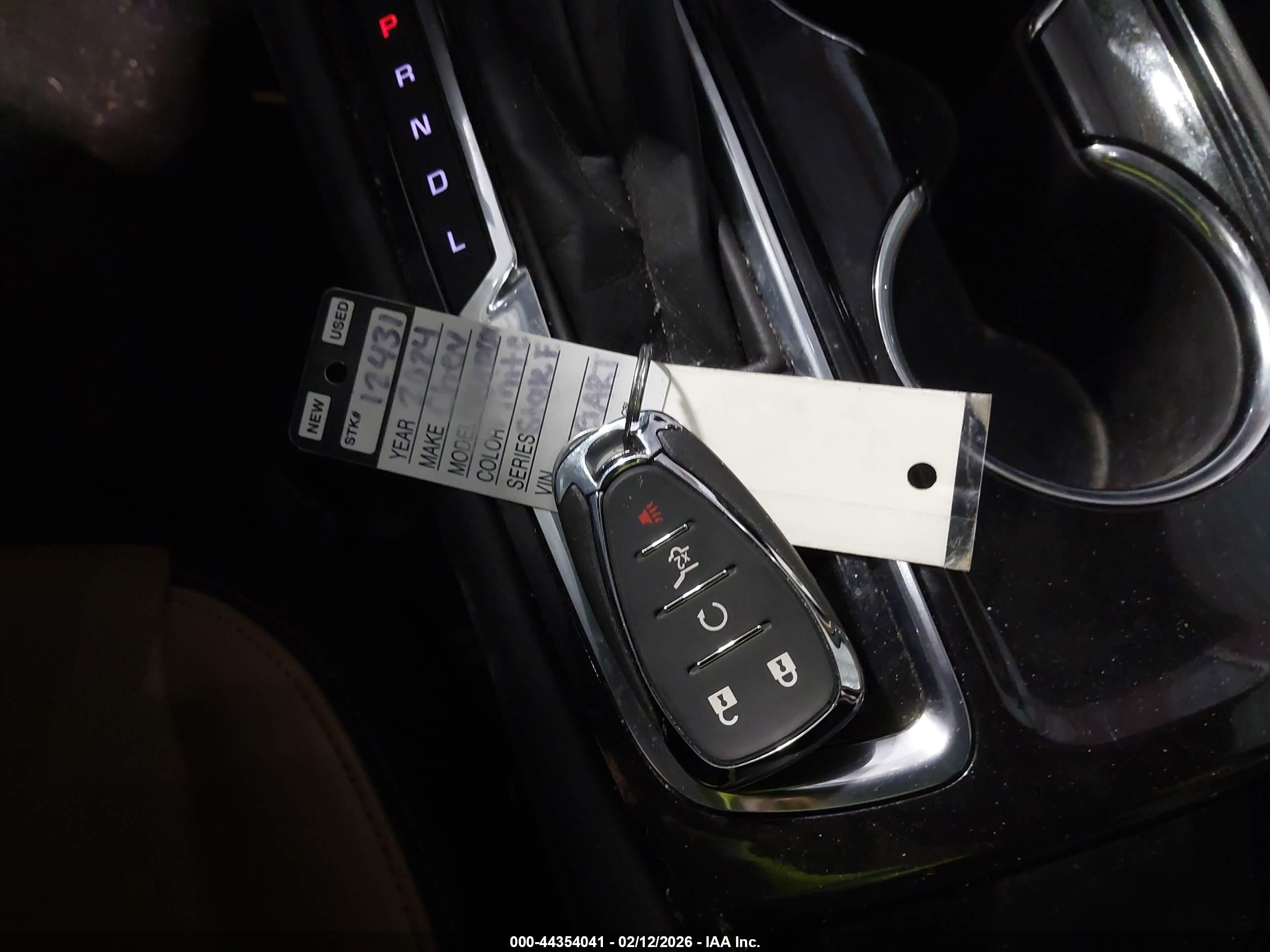 CHEVROLET EQUINOX image 11