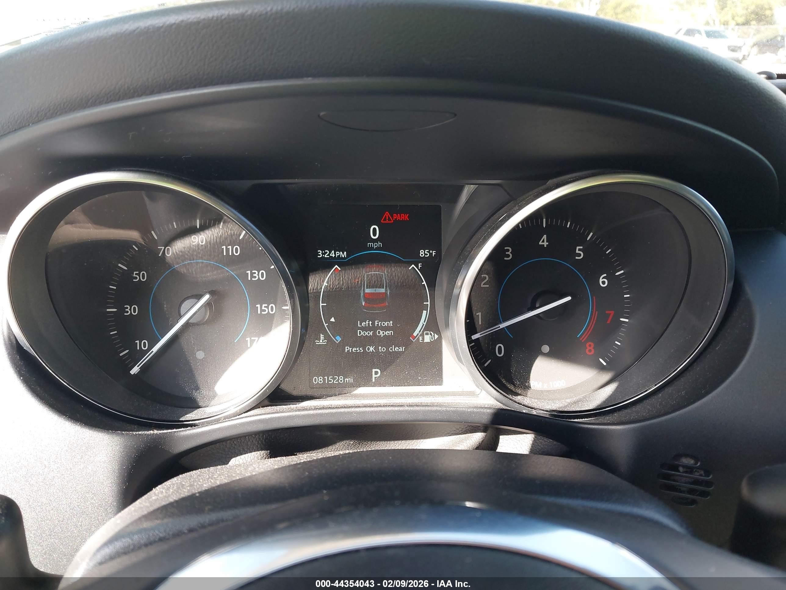 JAGUAR F-PACE image 7