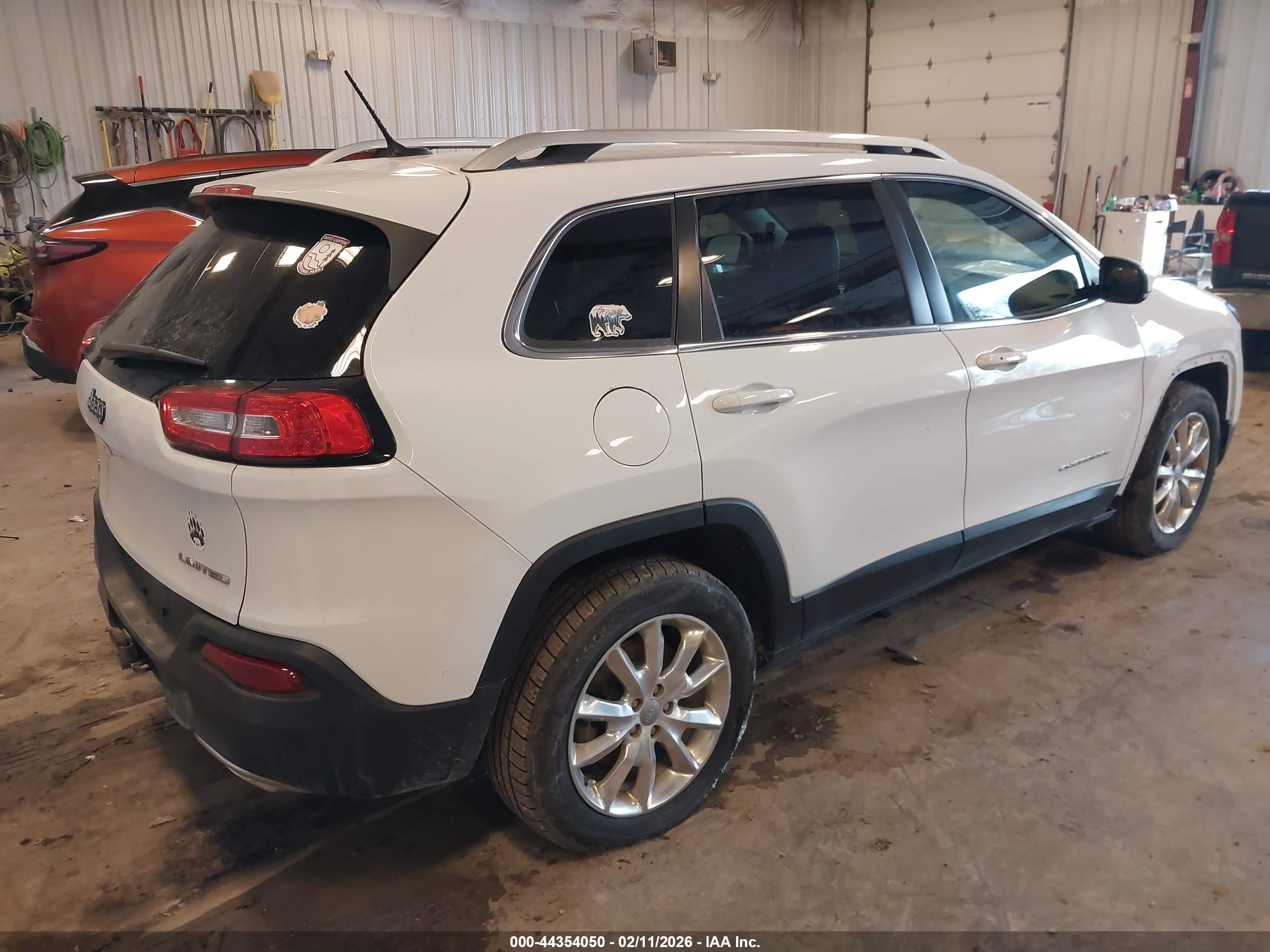 JEEP CHEROKEE image 4