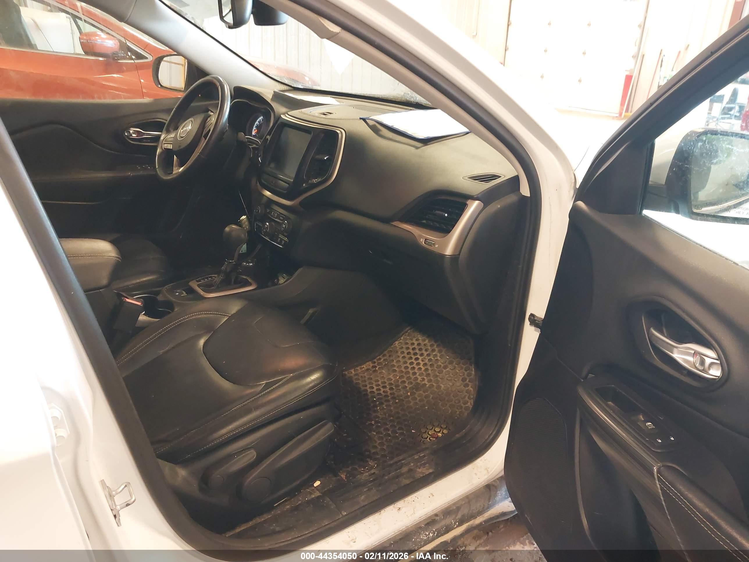 JEEP CHEROKEE image 5