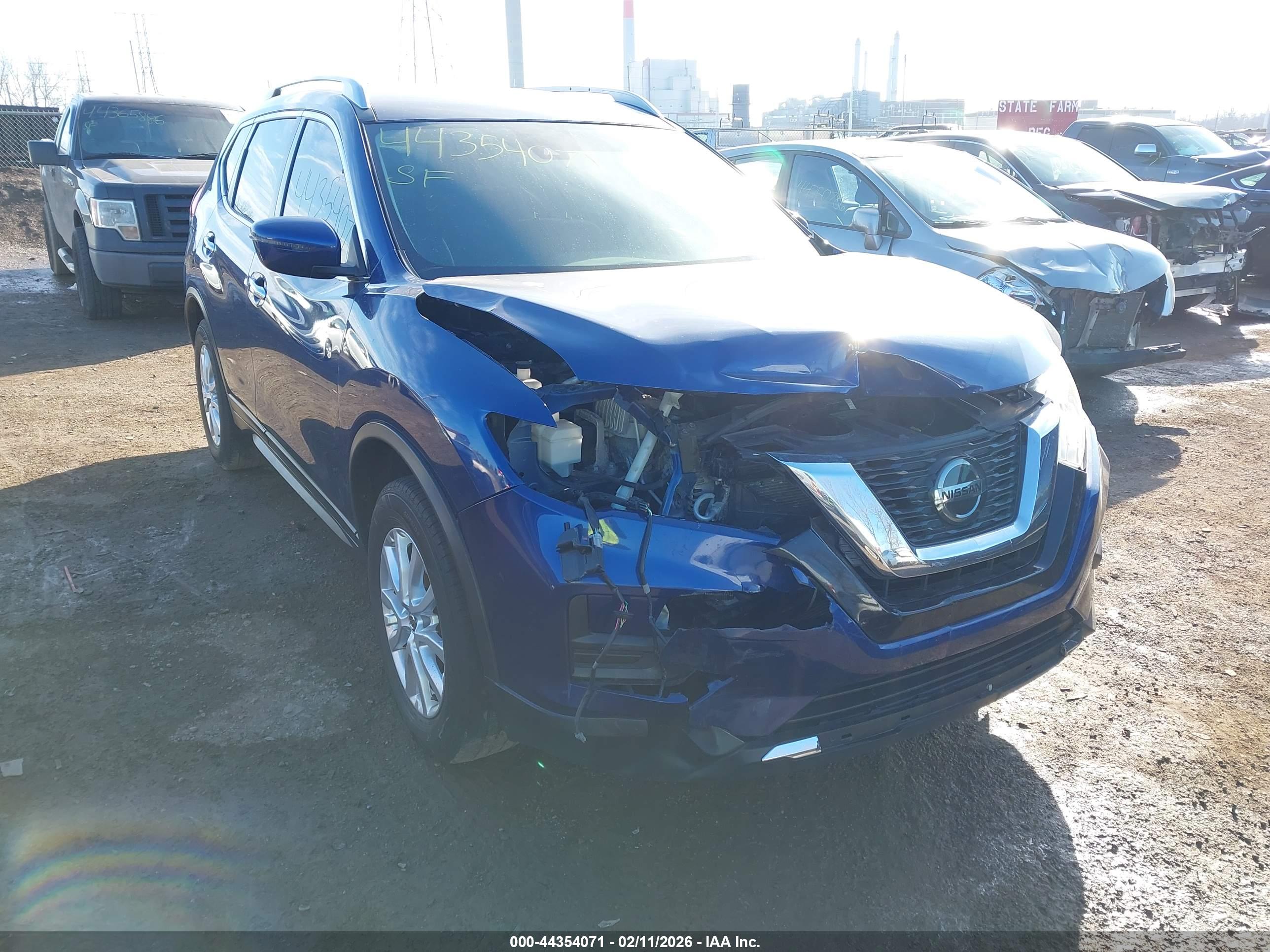 NISSAN ROGUE image 6