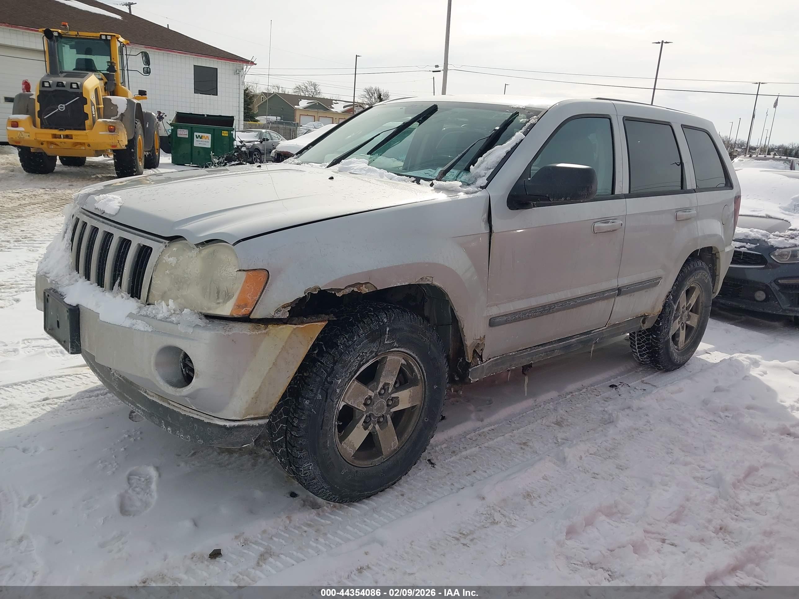JEEP GRAND image 2