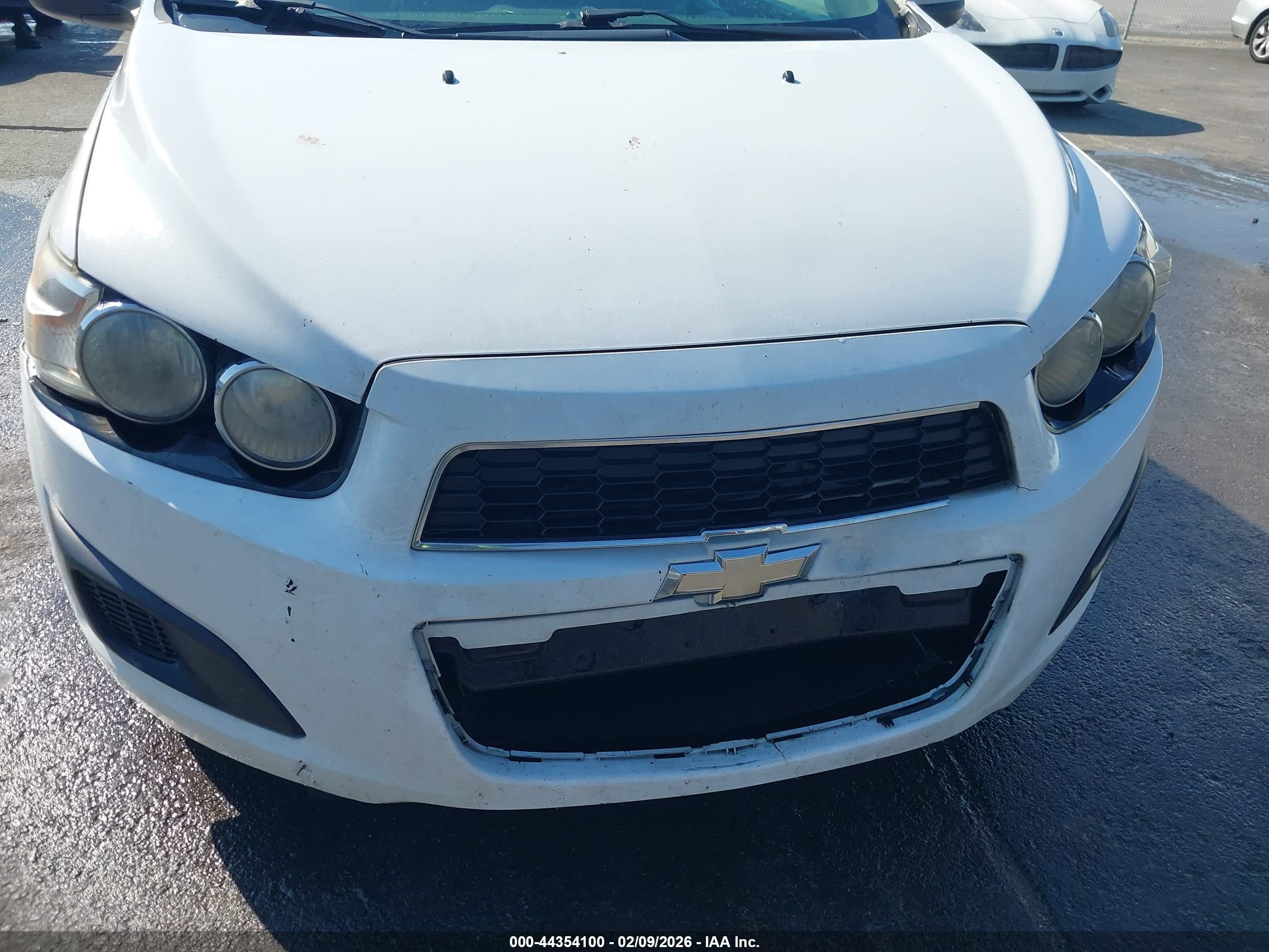 CHEVROLET SONIC image 6