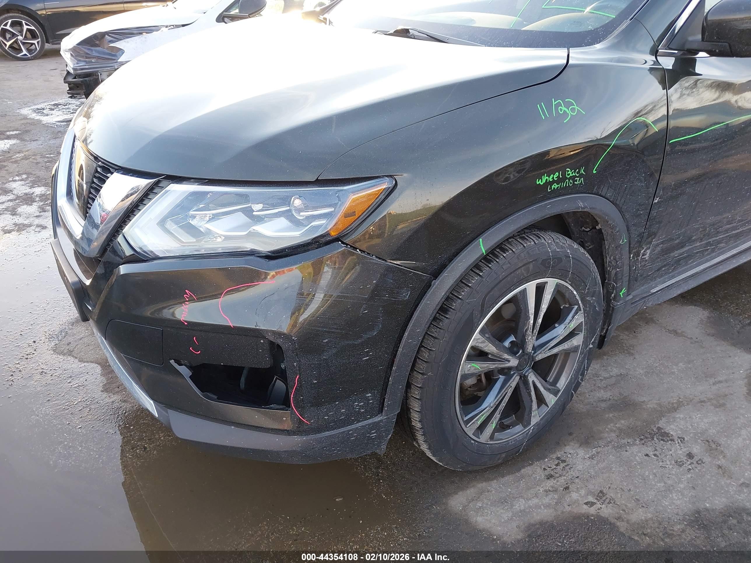NISSAN ROGUE image 6