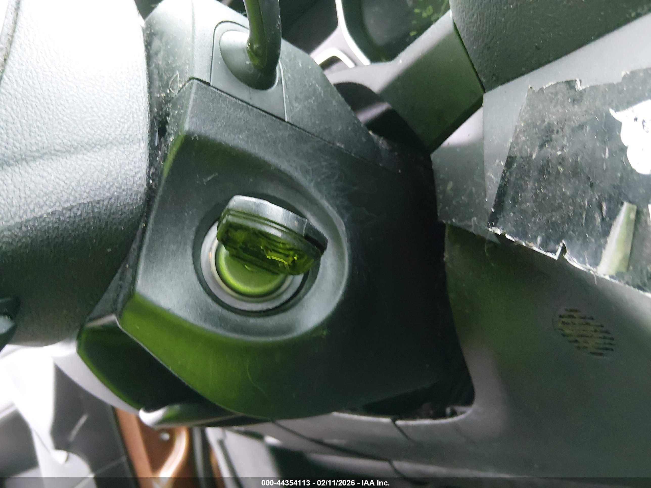 FORD ESCAPE image 11