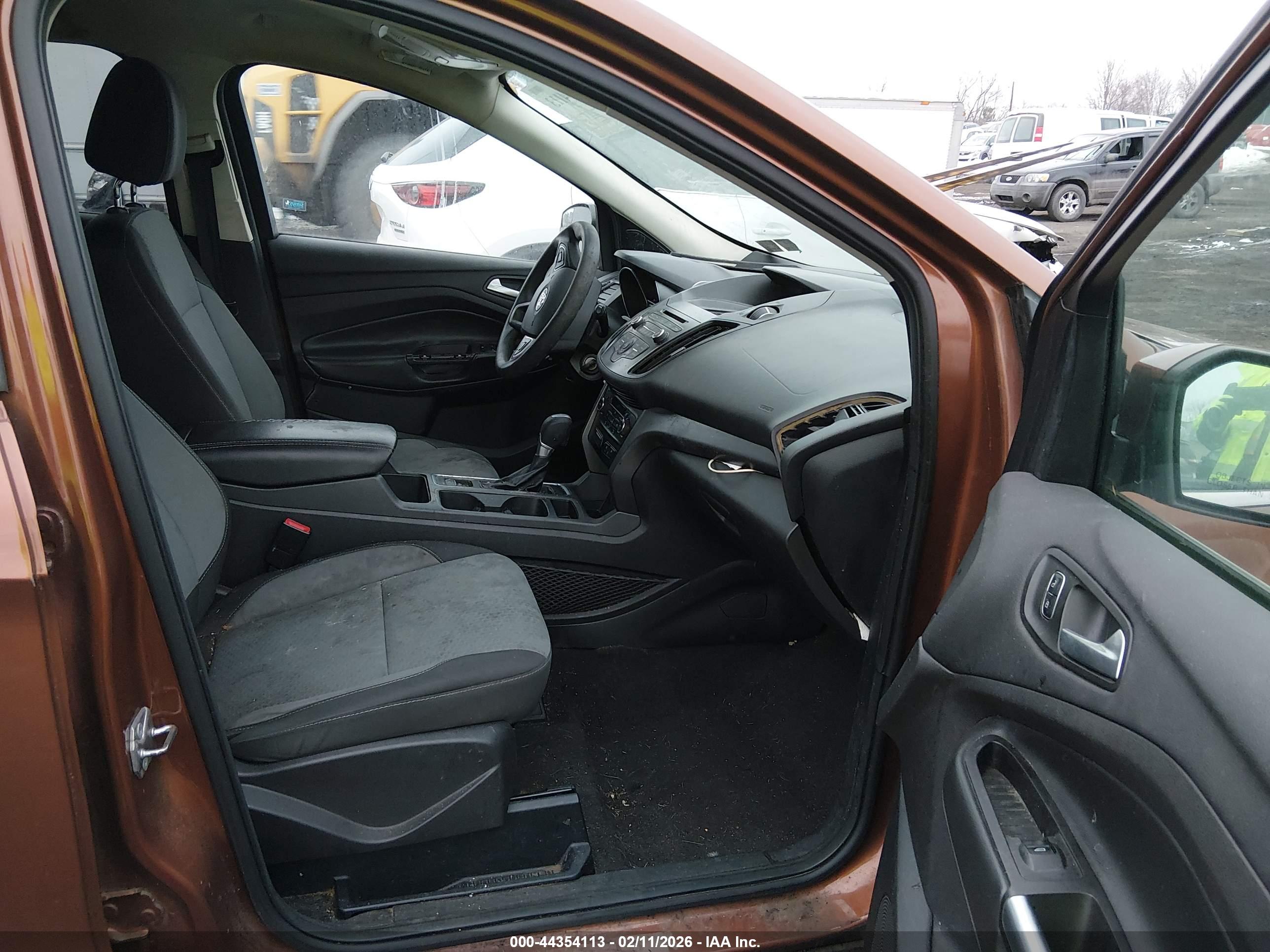 FORD ESCAPE image 5