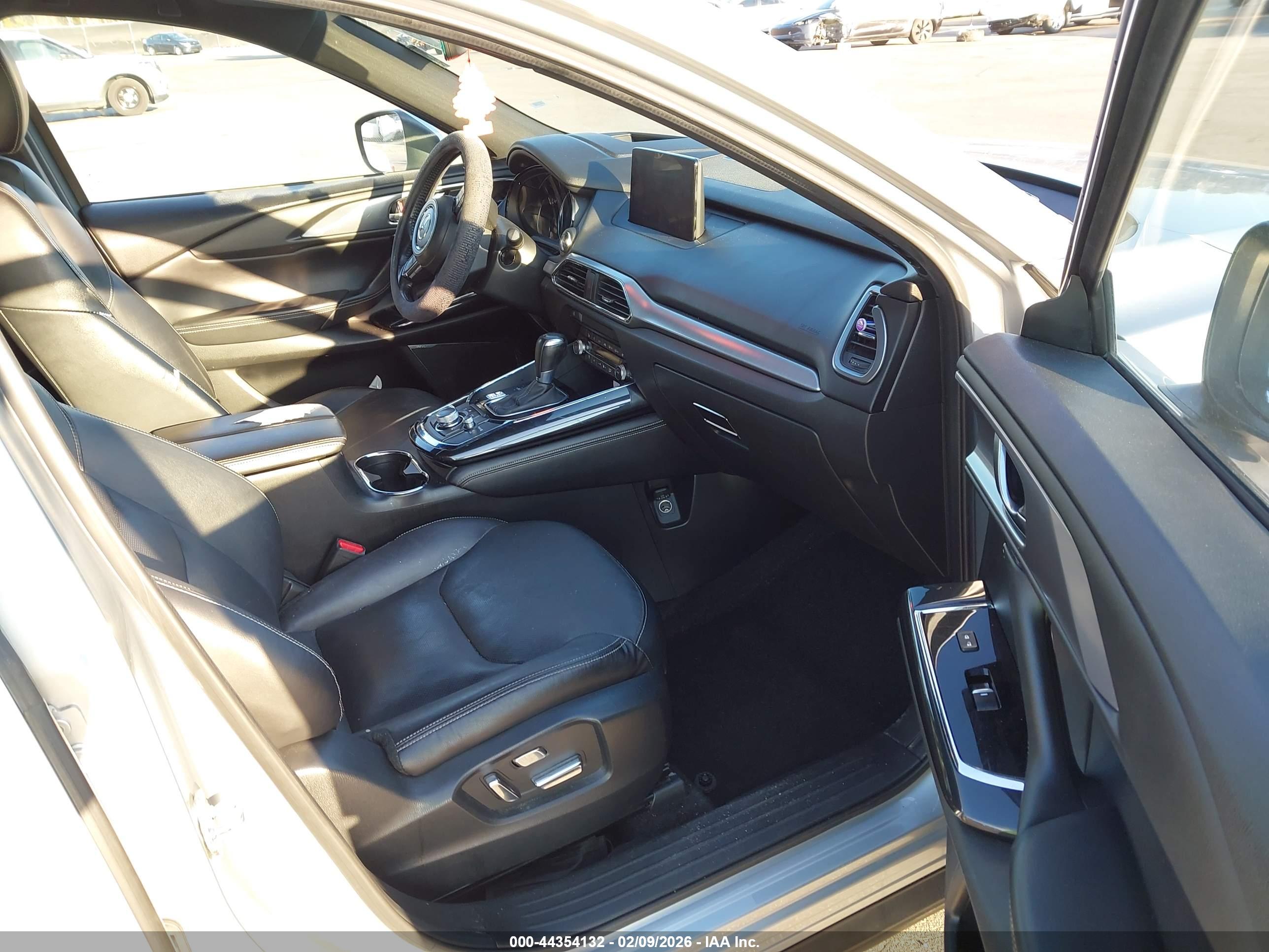 MAZDA CX-9 image 5