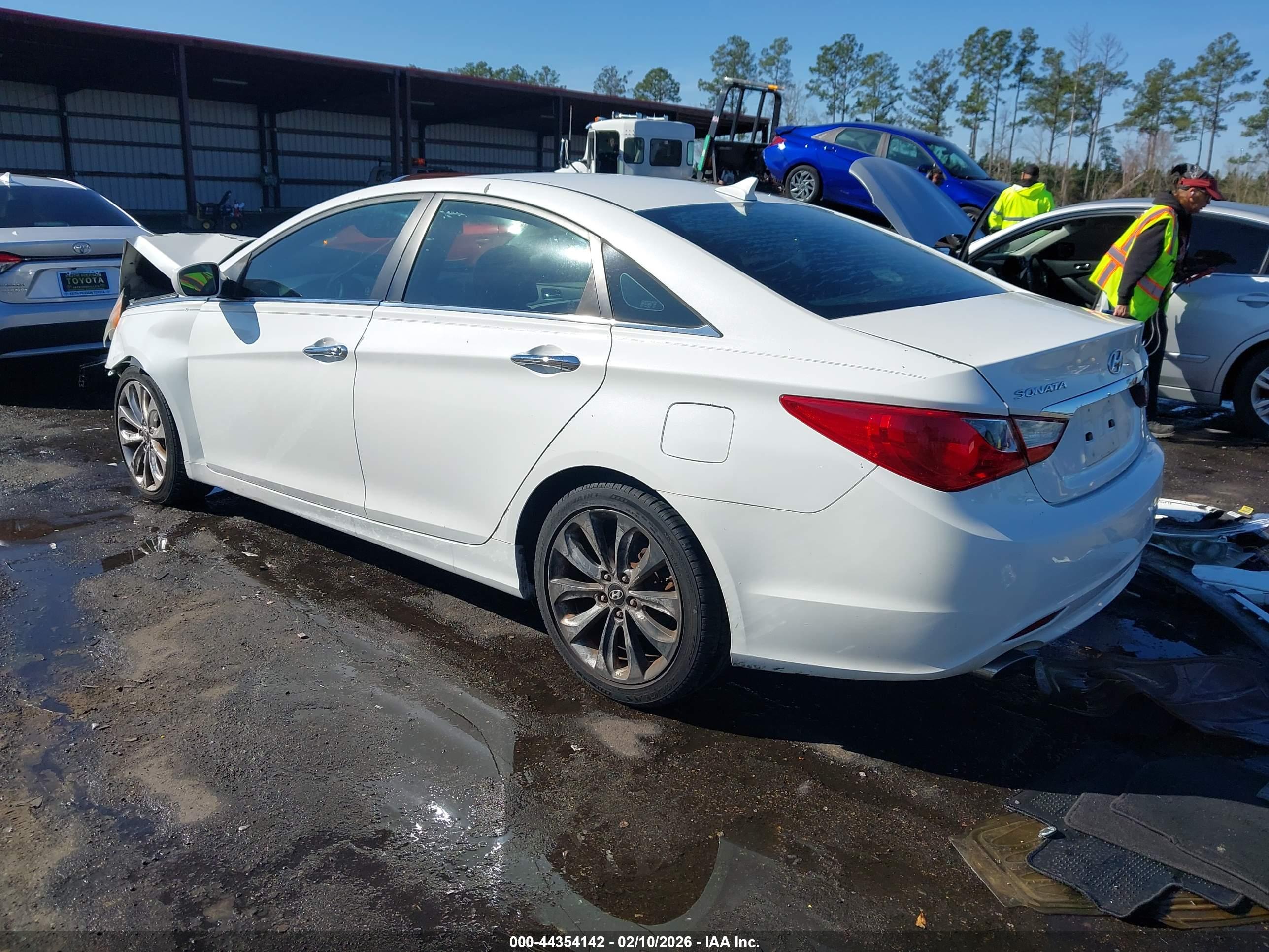 HYUNDAI SONATA image 3