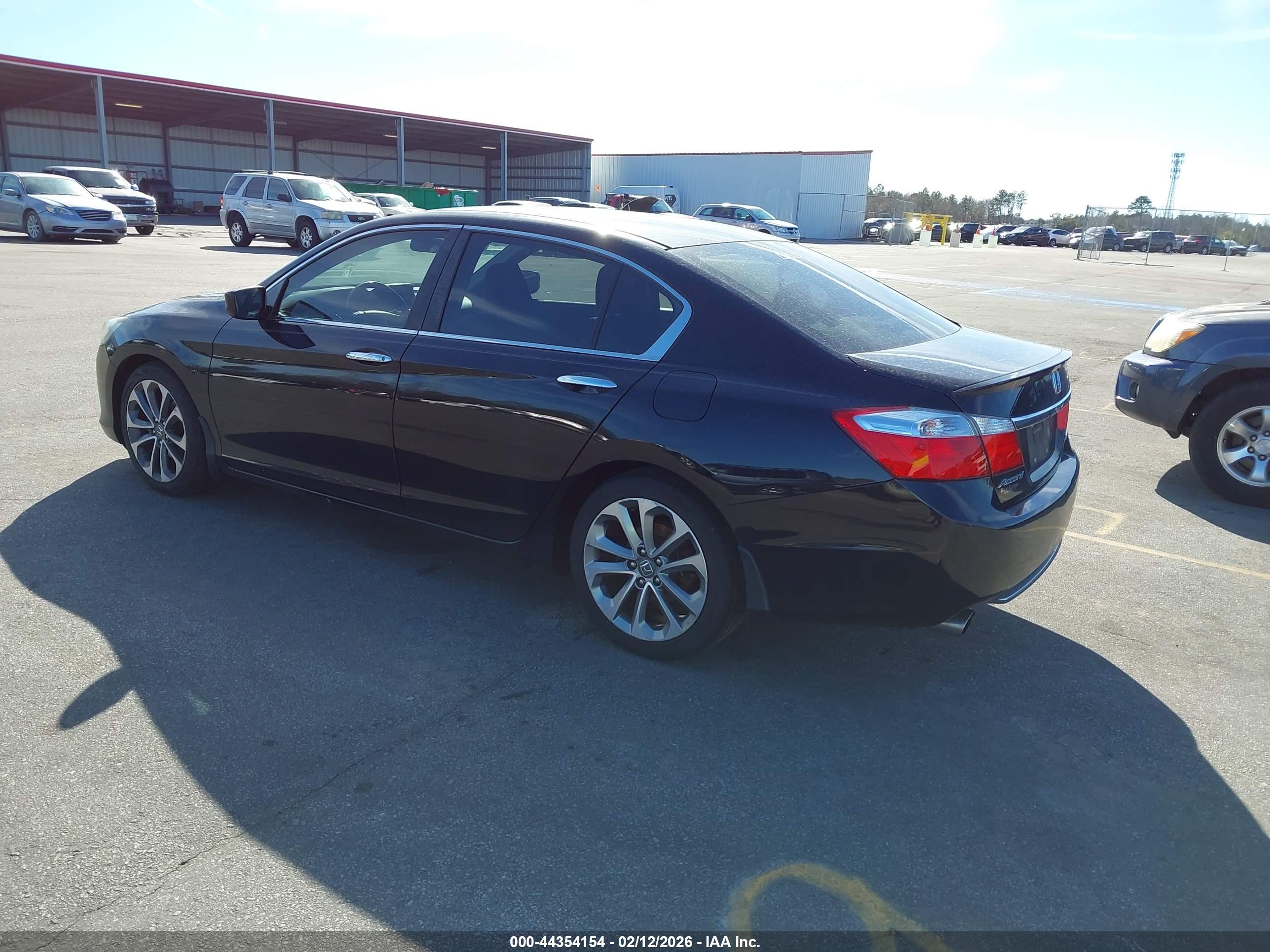 HONDA ACCORD image 3