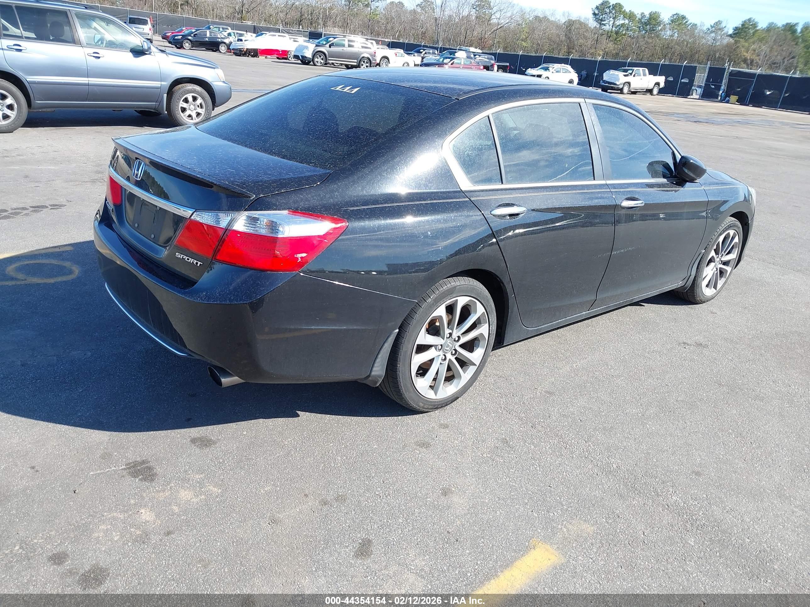 HONDA ACCORD image 4