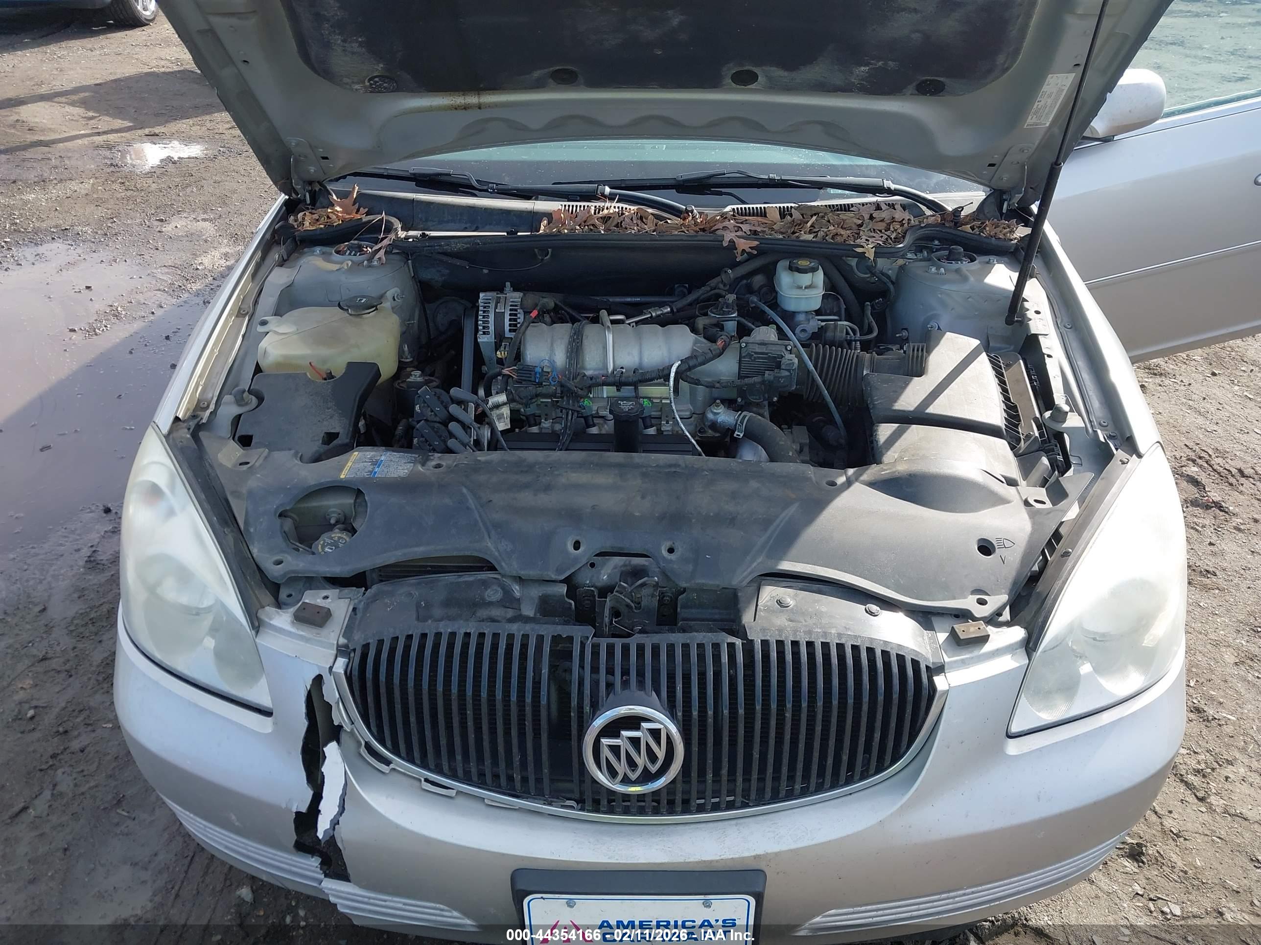 BUICK LUCERNE image 10