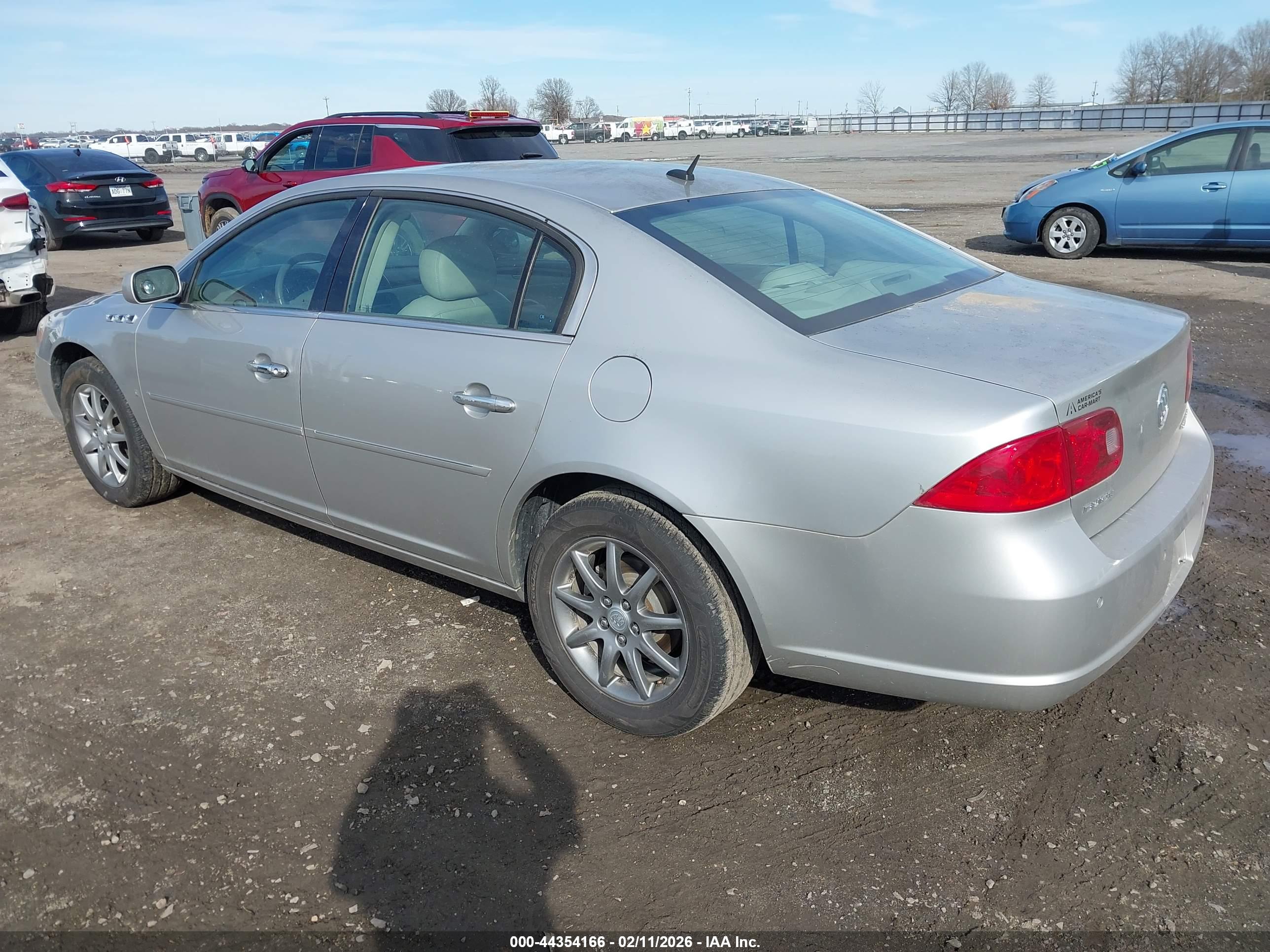 BUICK LUCERNE image 3