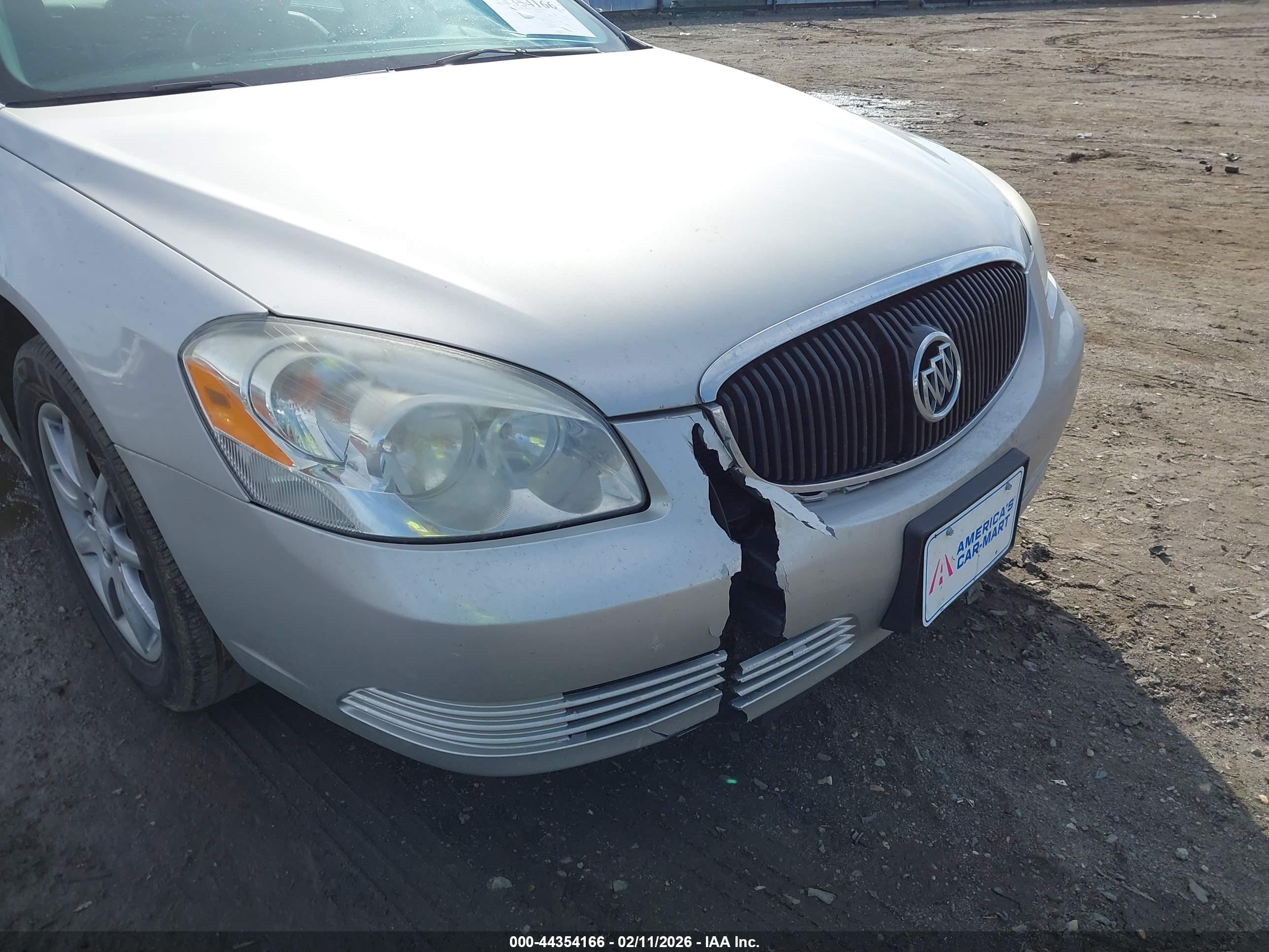 BUICK LUCERNE image 6
