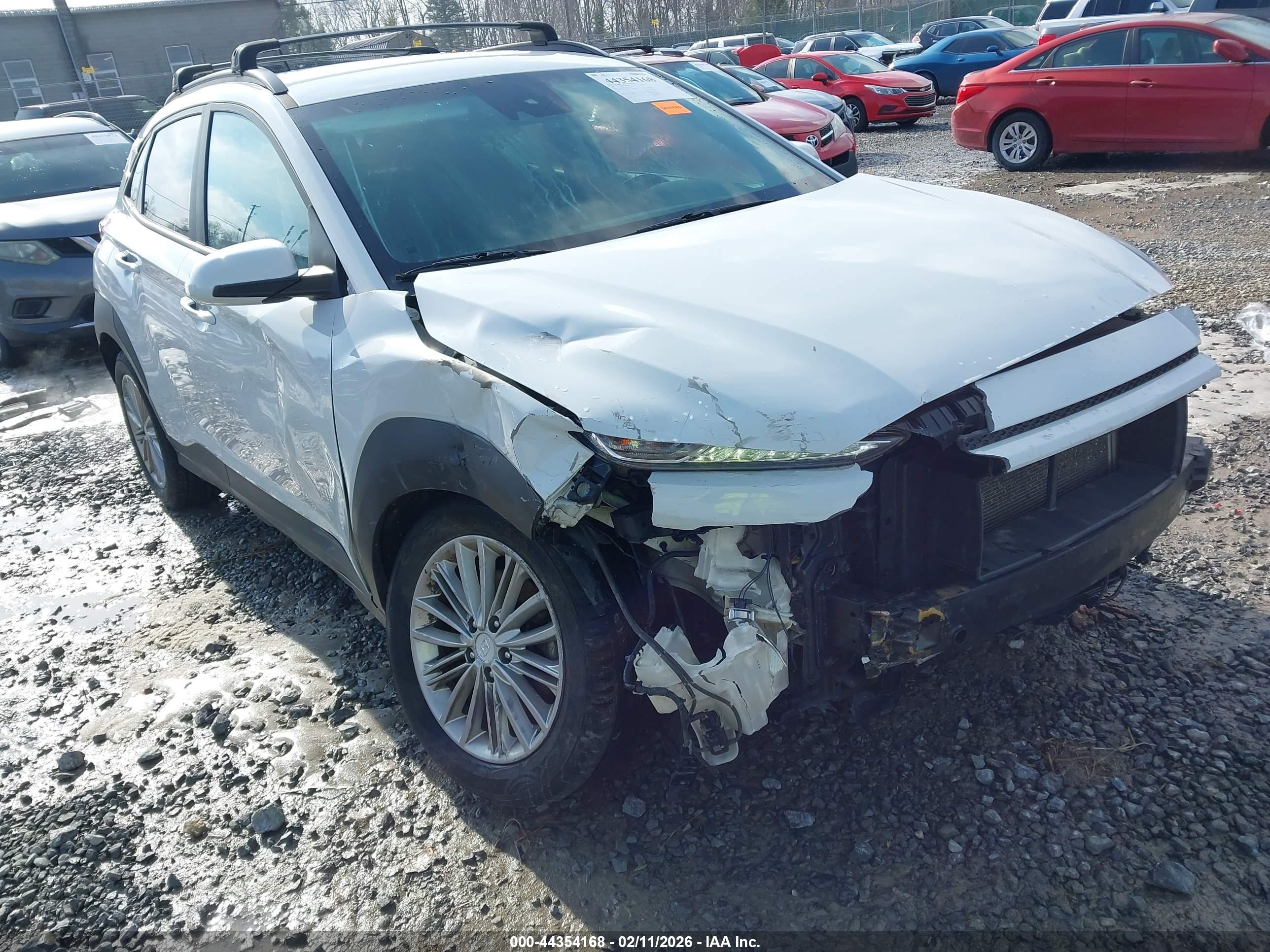 HYUNDAI KONA image 6