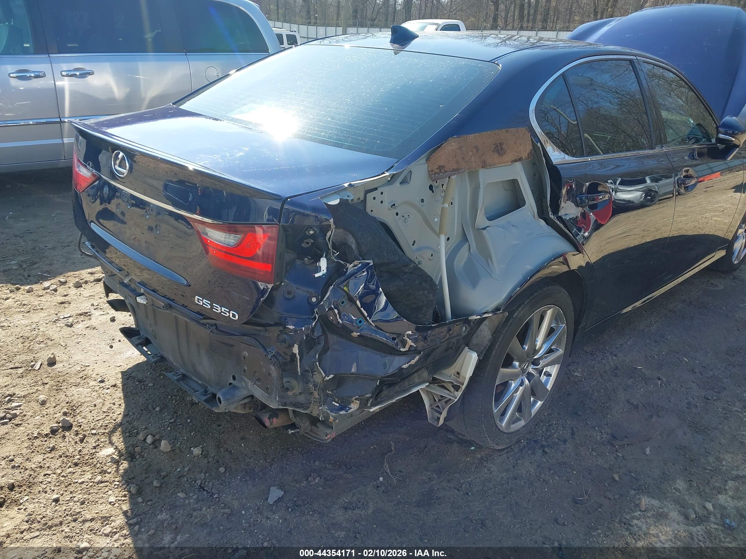 LEXUS GS image 6