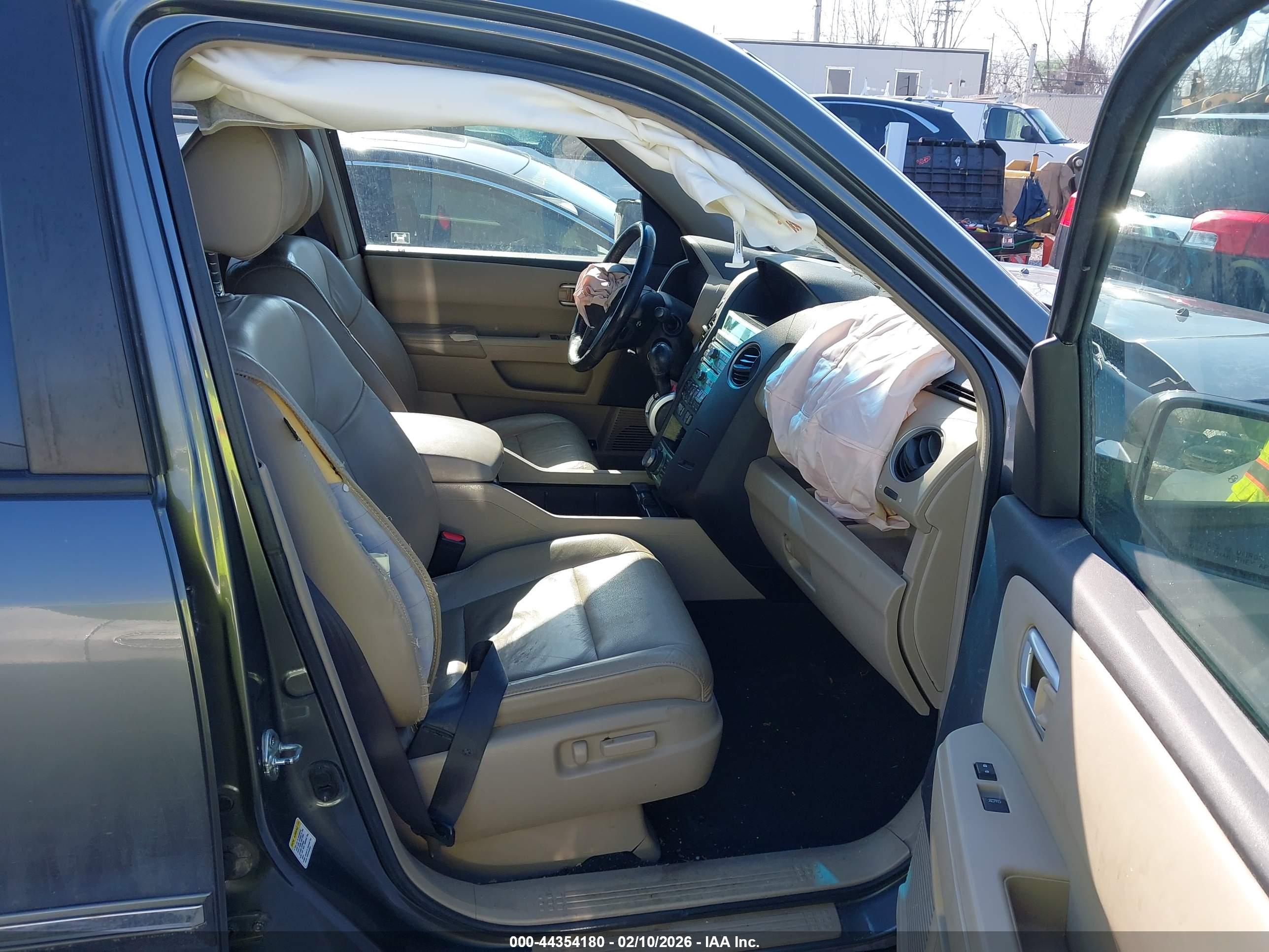 HONDA PILOT image 5