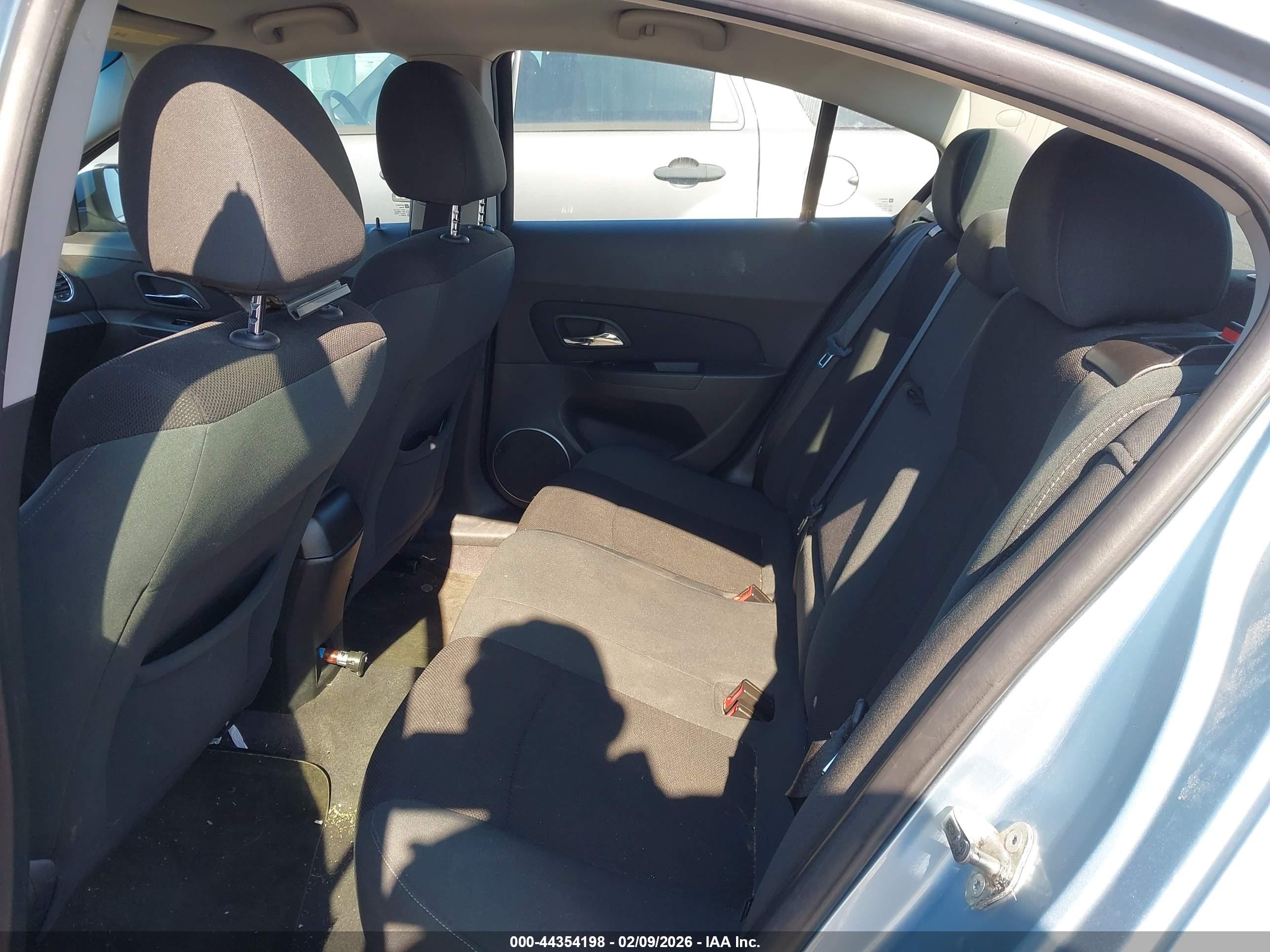 CHEVROLET CRUZE image 8