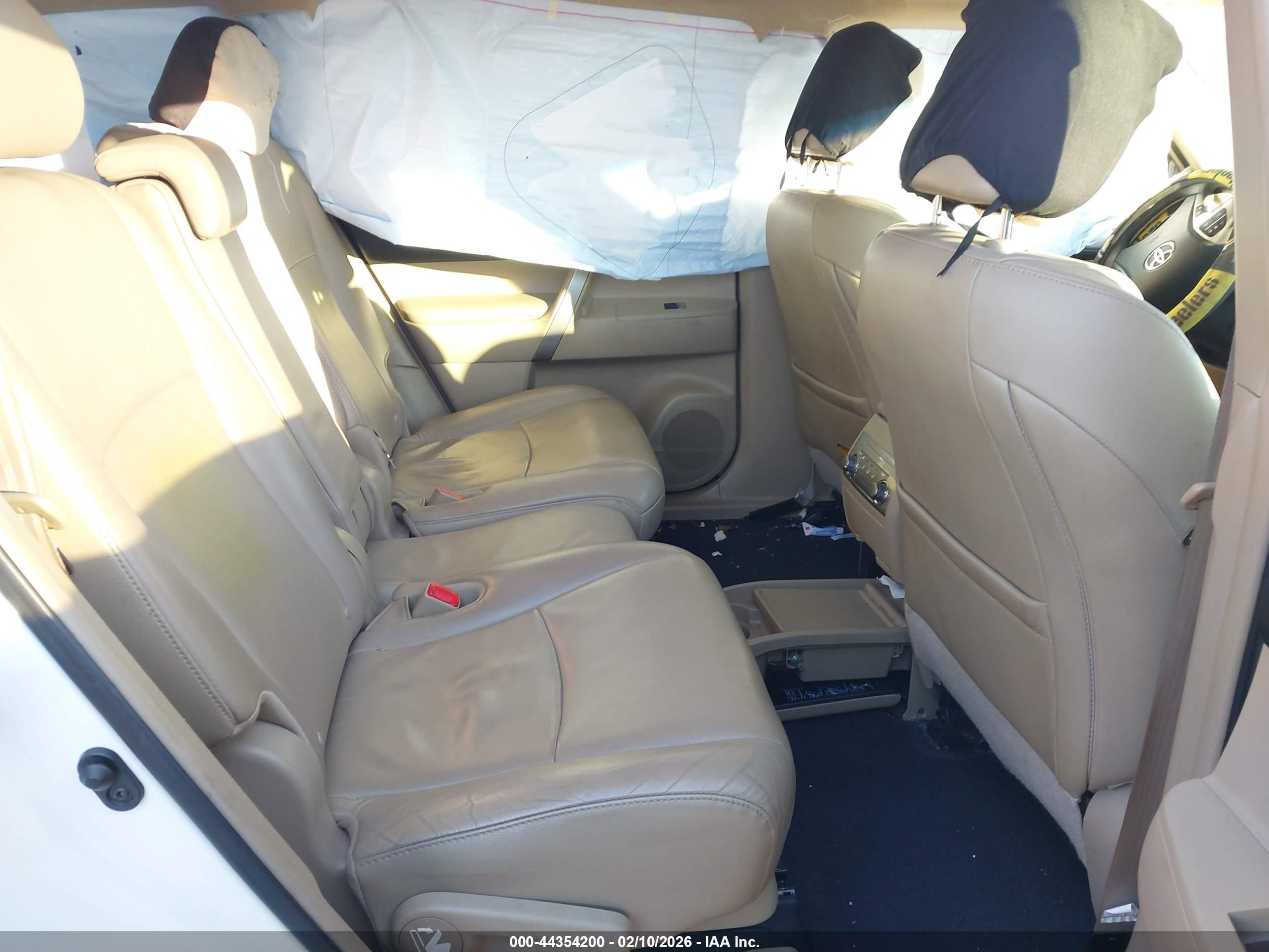 TOYOTA HIGHLANDER image 8