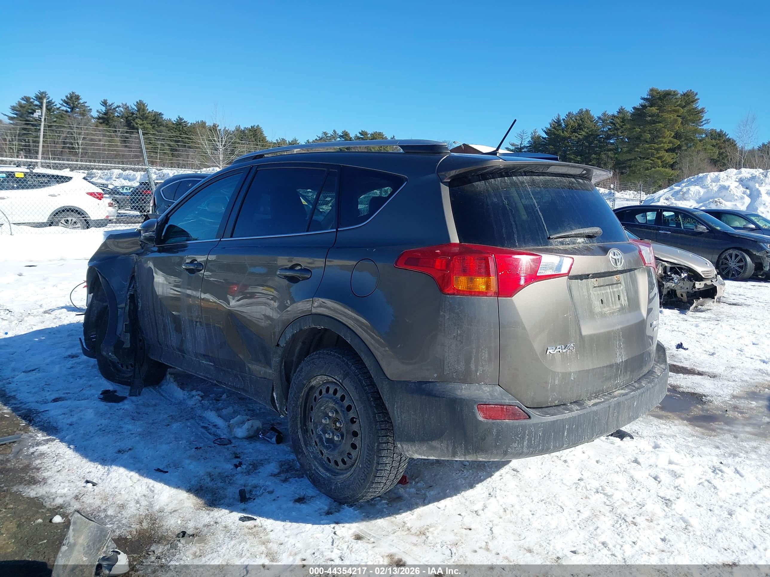 TOYOTA RAV4 image 3