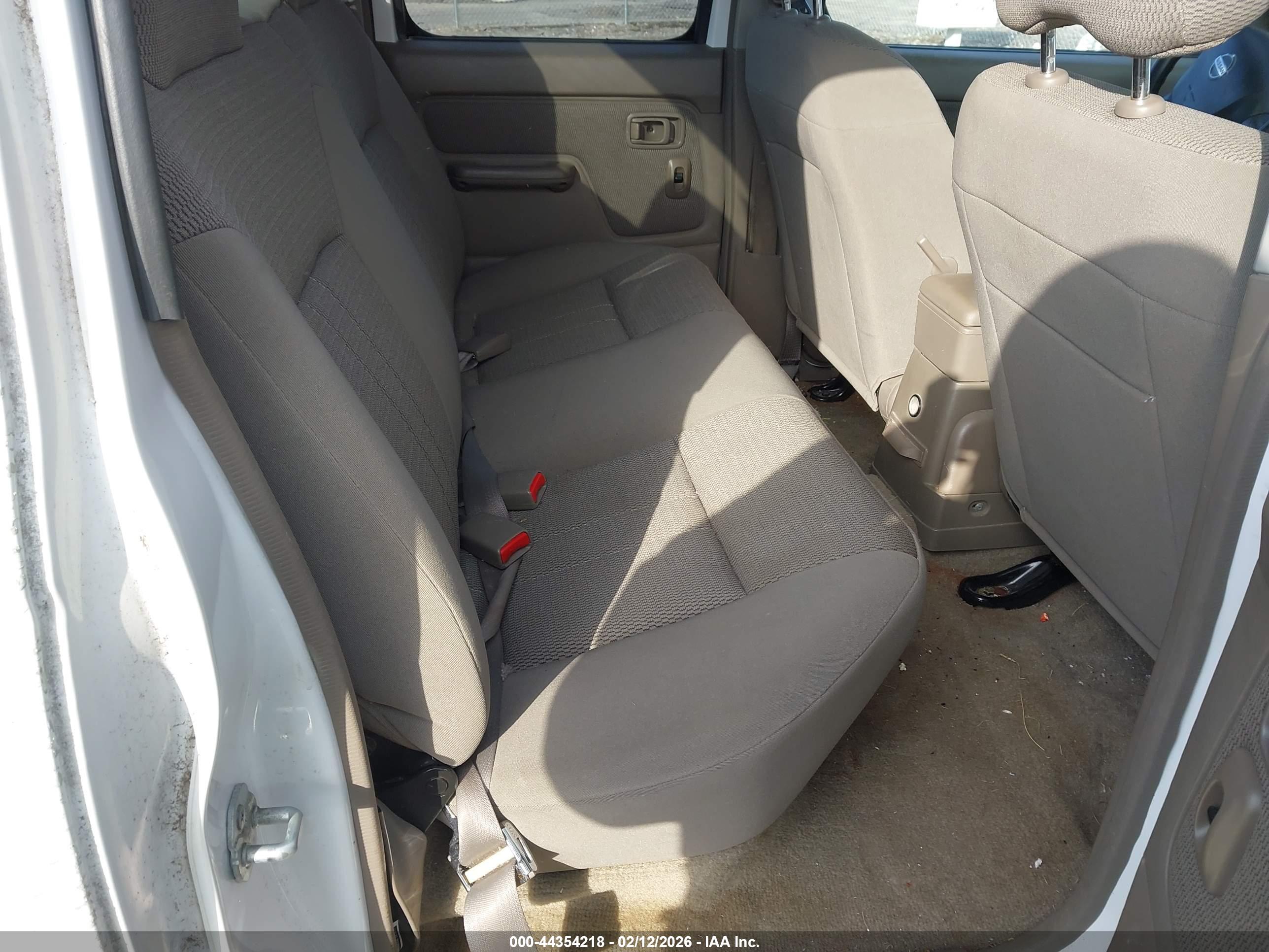 NISSAN FRONTIER image 8