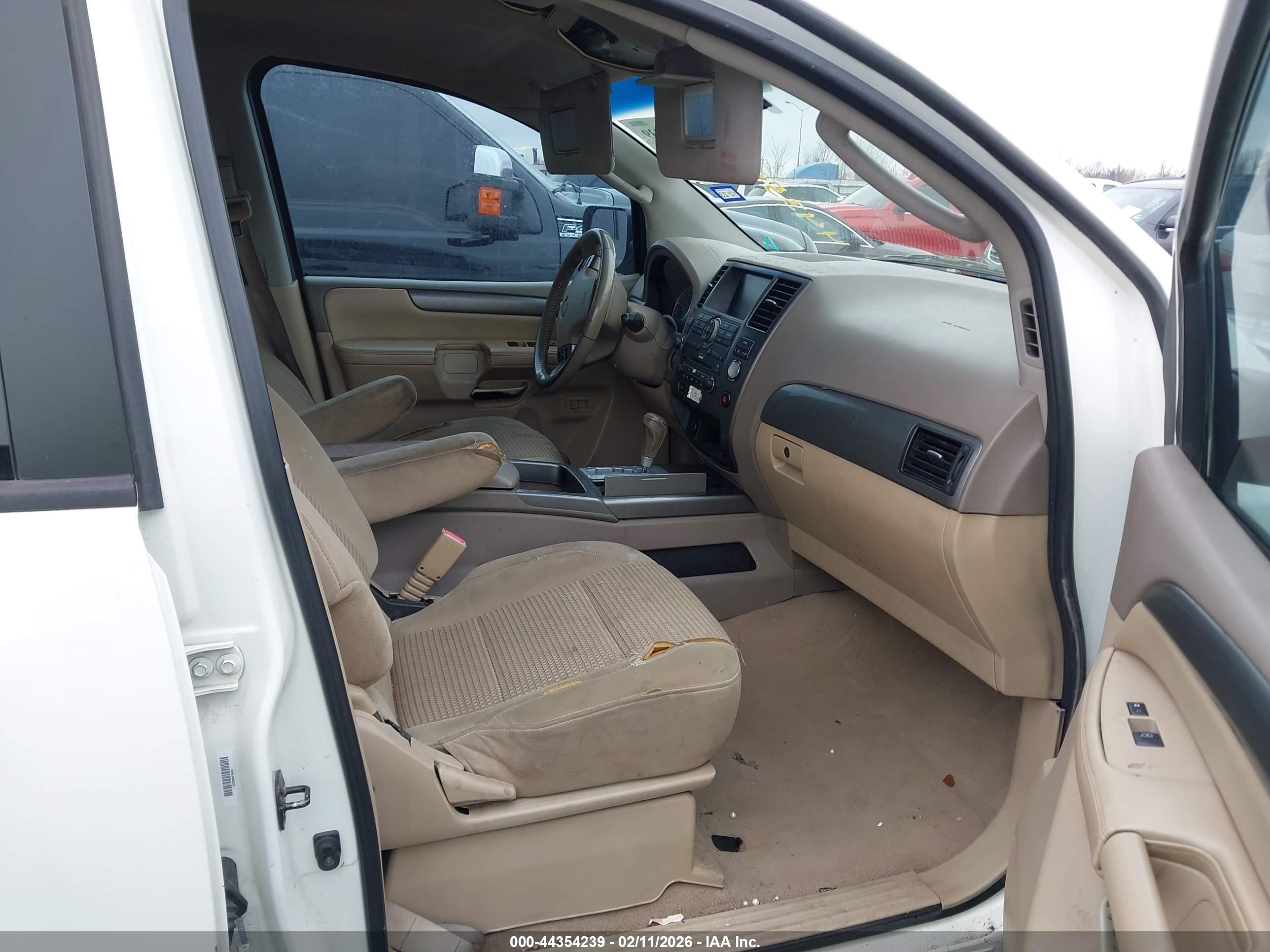 NISSAN ARMADA image 5