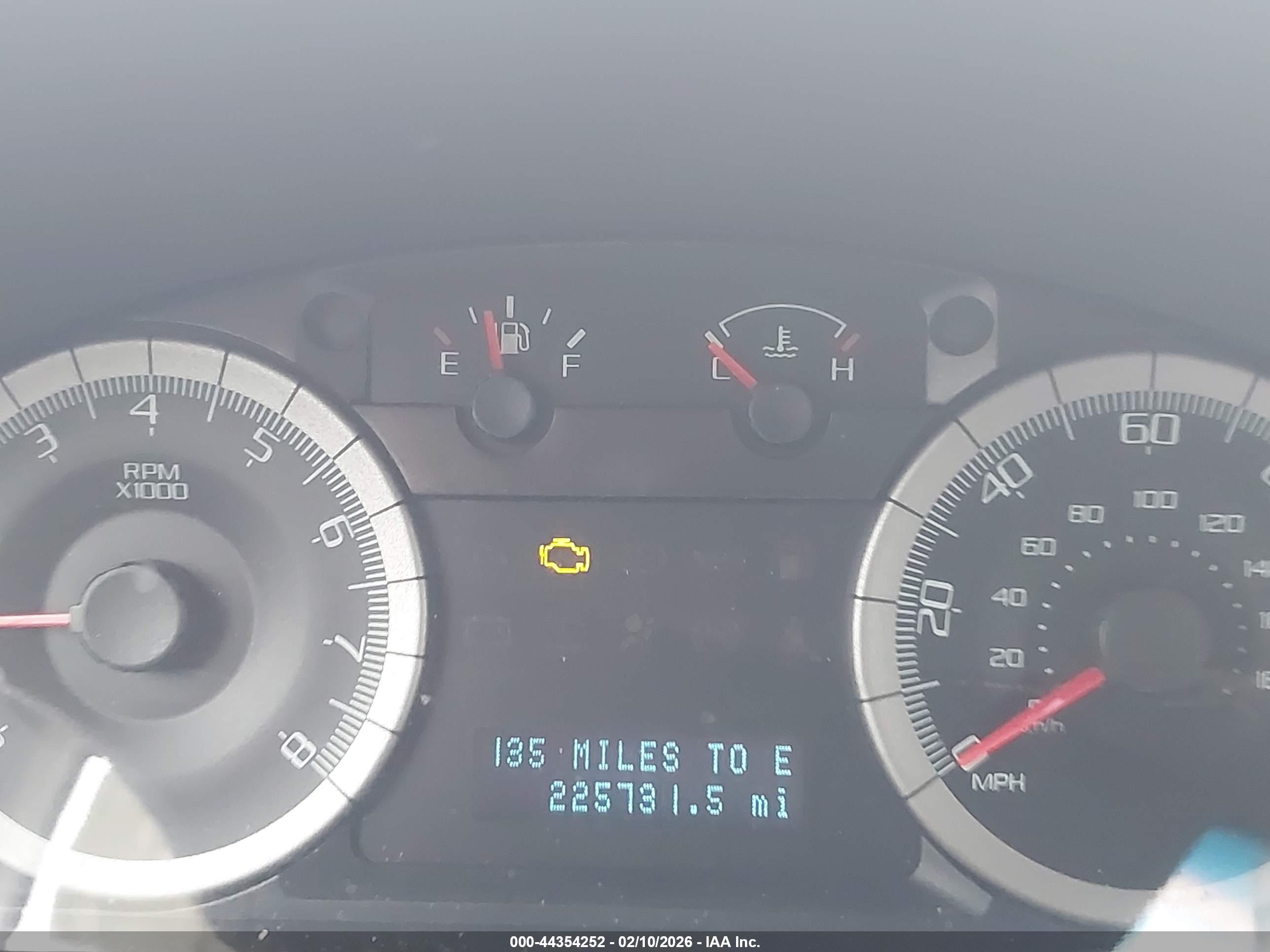 FORD ESCAPE image 7