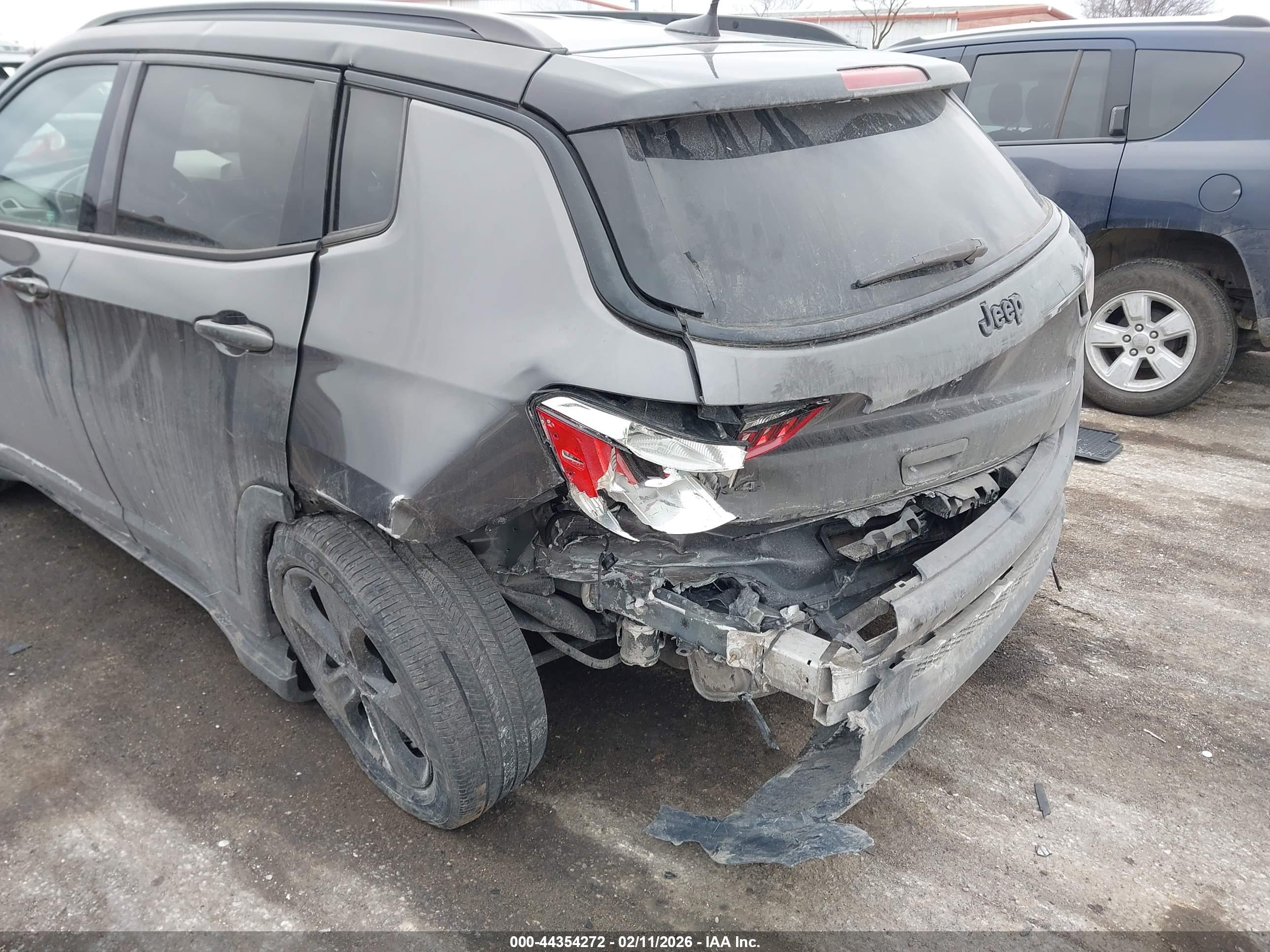 JEEP COMPASS image 6