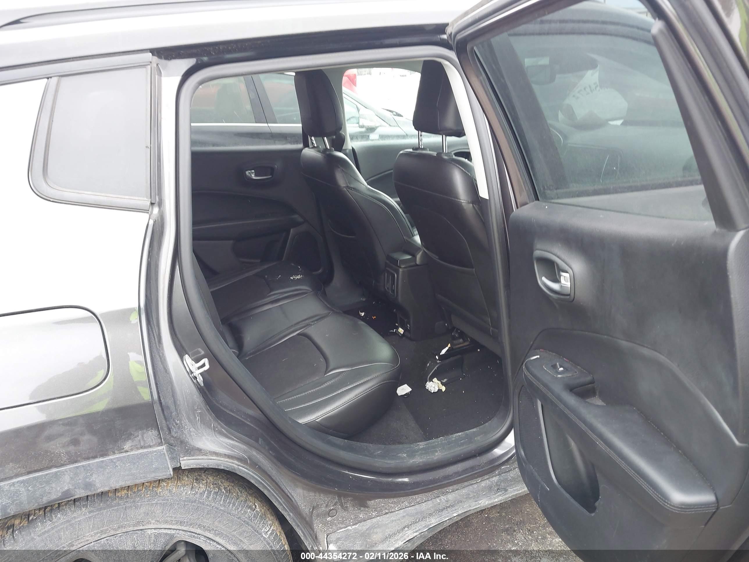 JEEP COMPASS image 8
