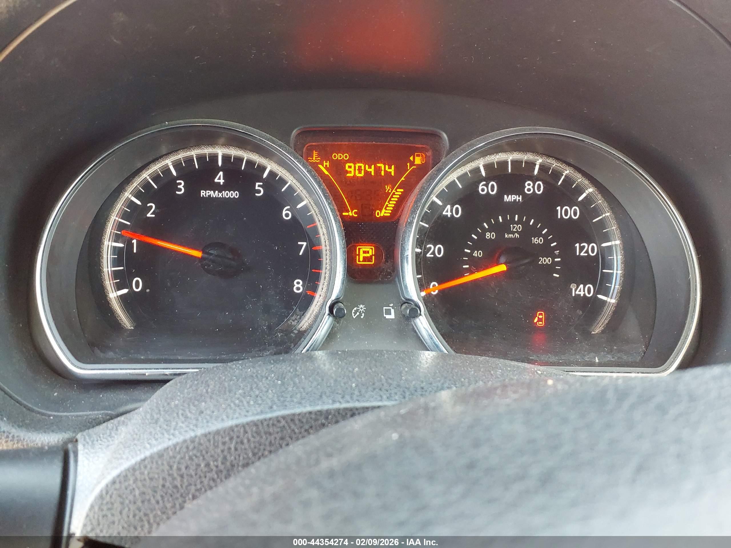 NISSAN VERSA image 7