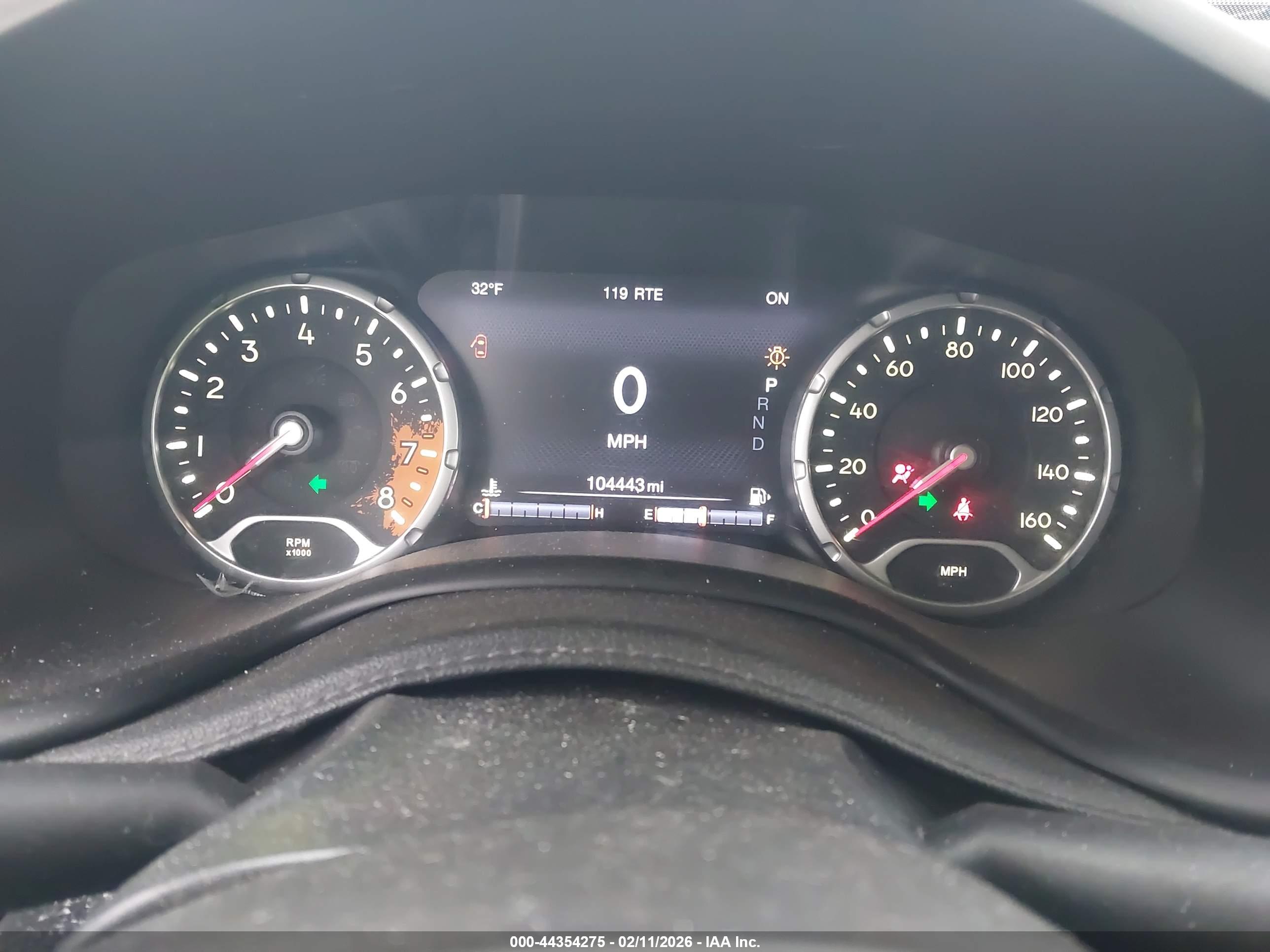 JEEP RENEGADE image 7