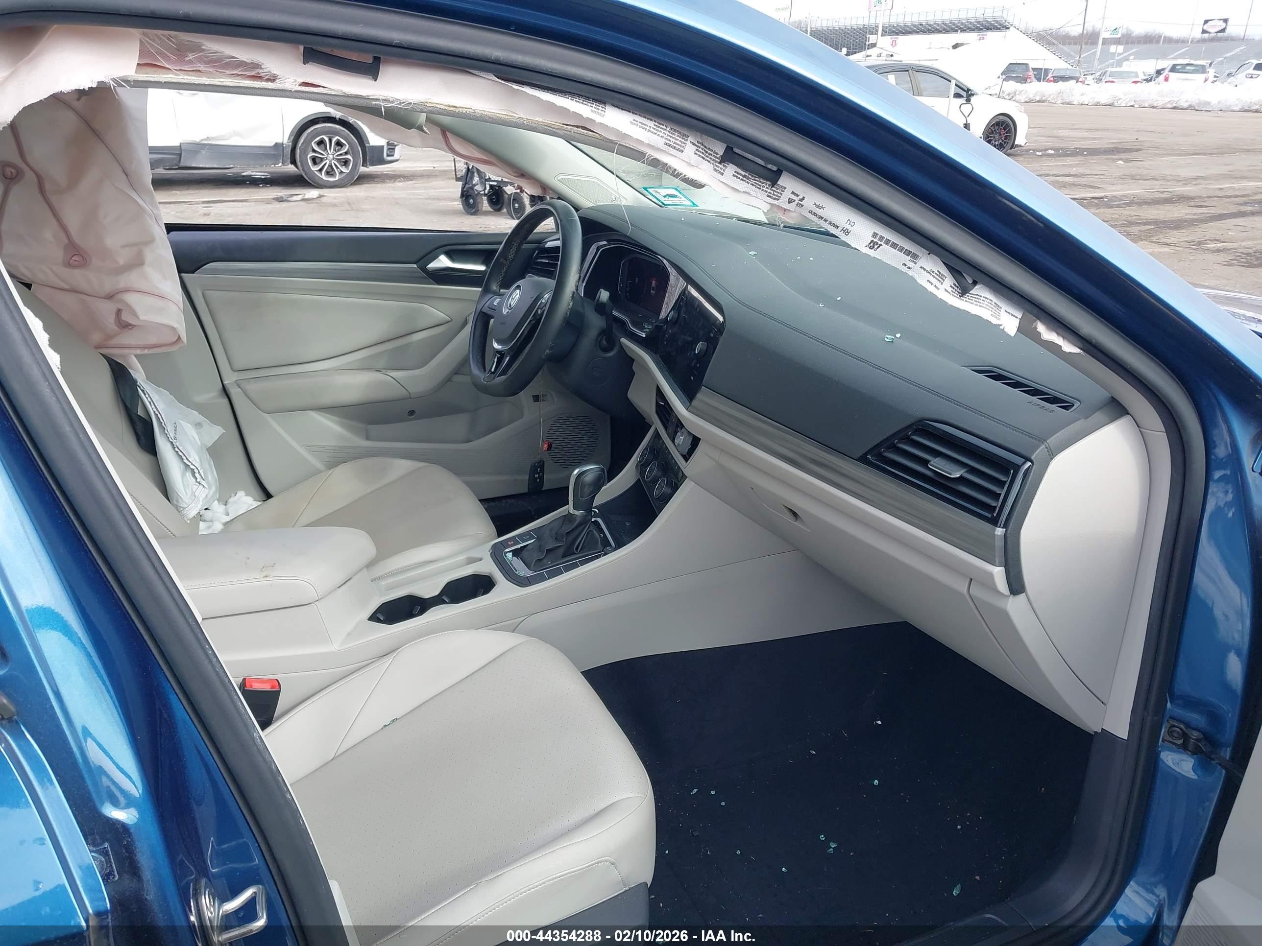 VOLKSWAGEN JETTA image 5