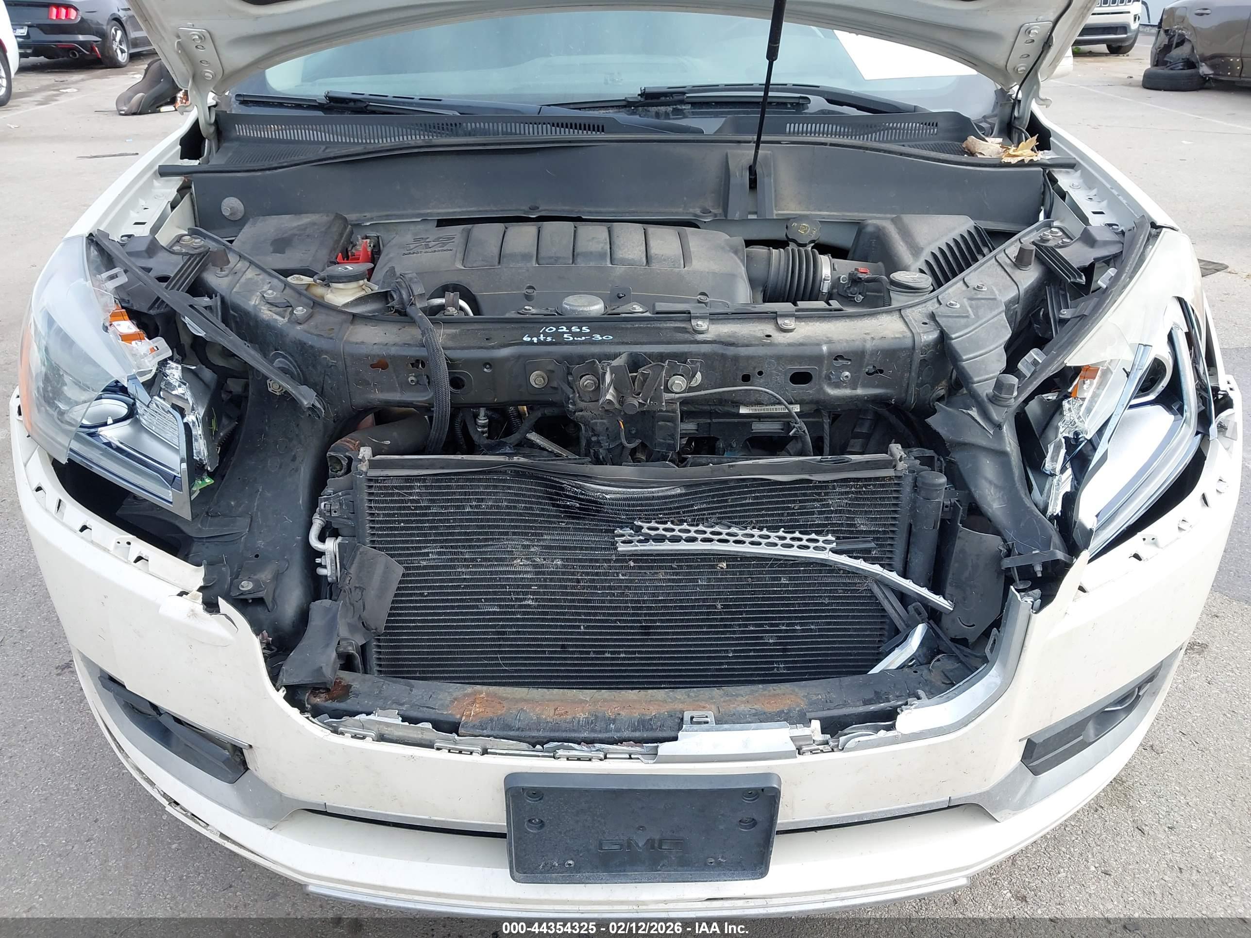 GMC ACADIA image 10