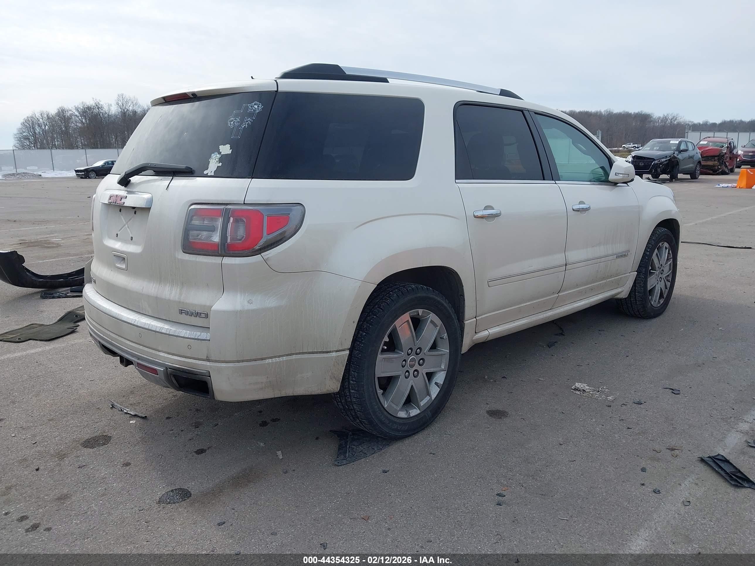 GMC ACADIA image 4