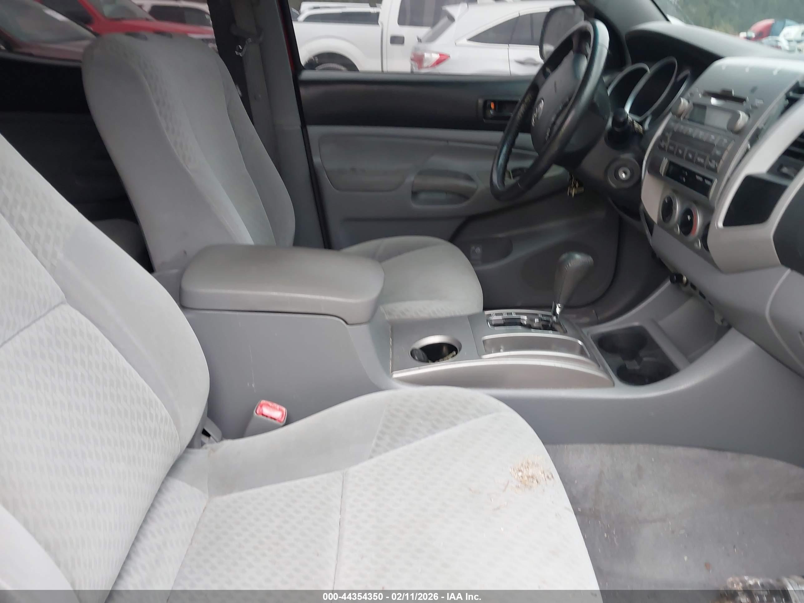TOYOTA TACOMA image 5