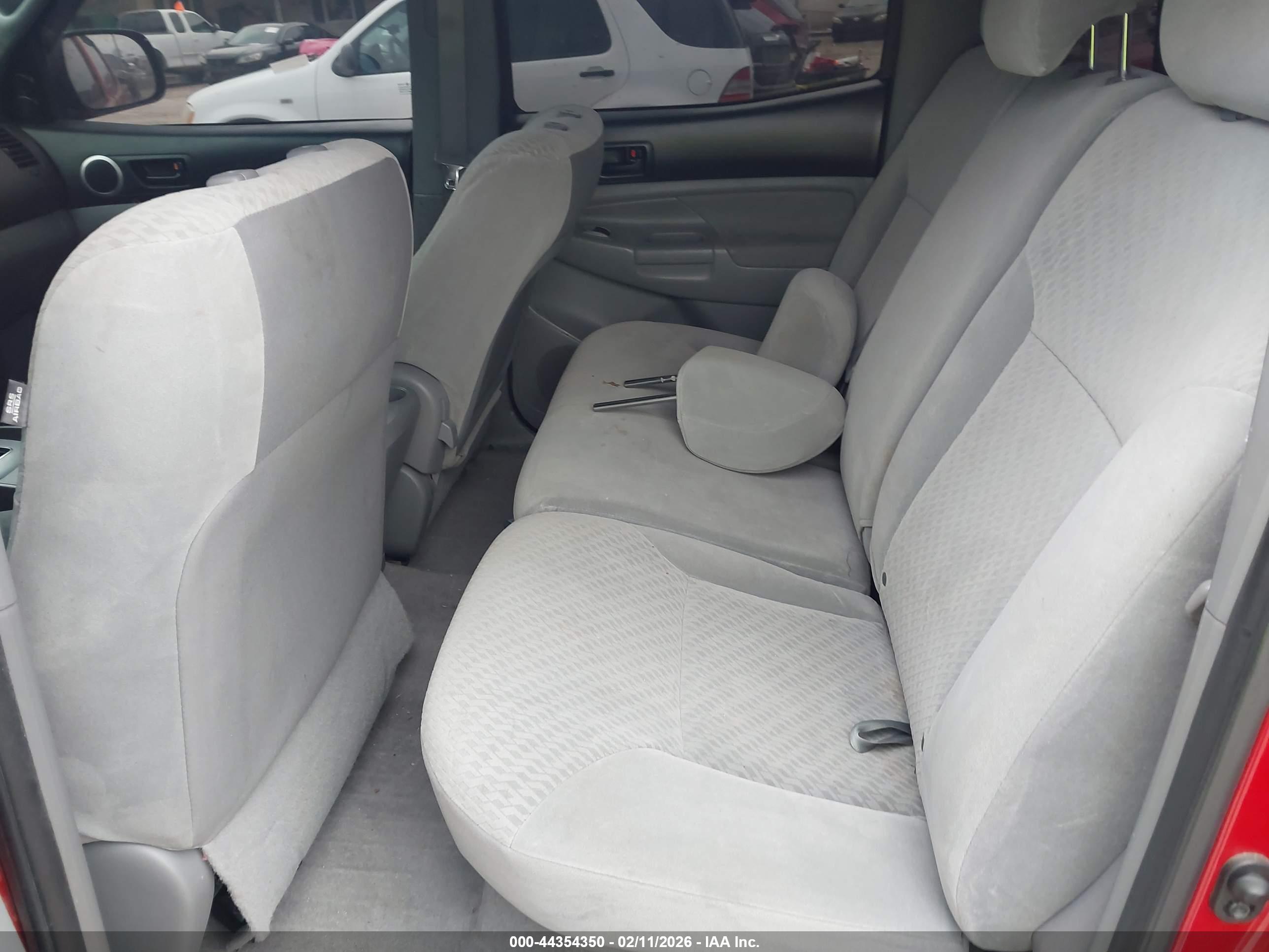 TOYOTA TACOMA image 8