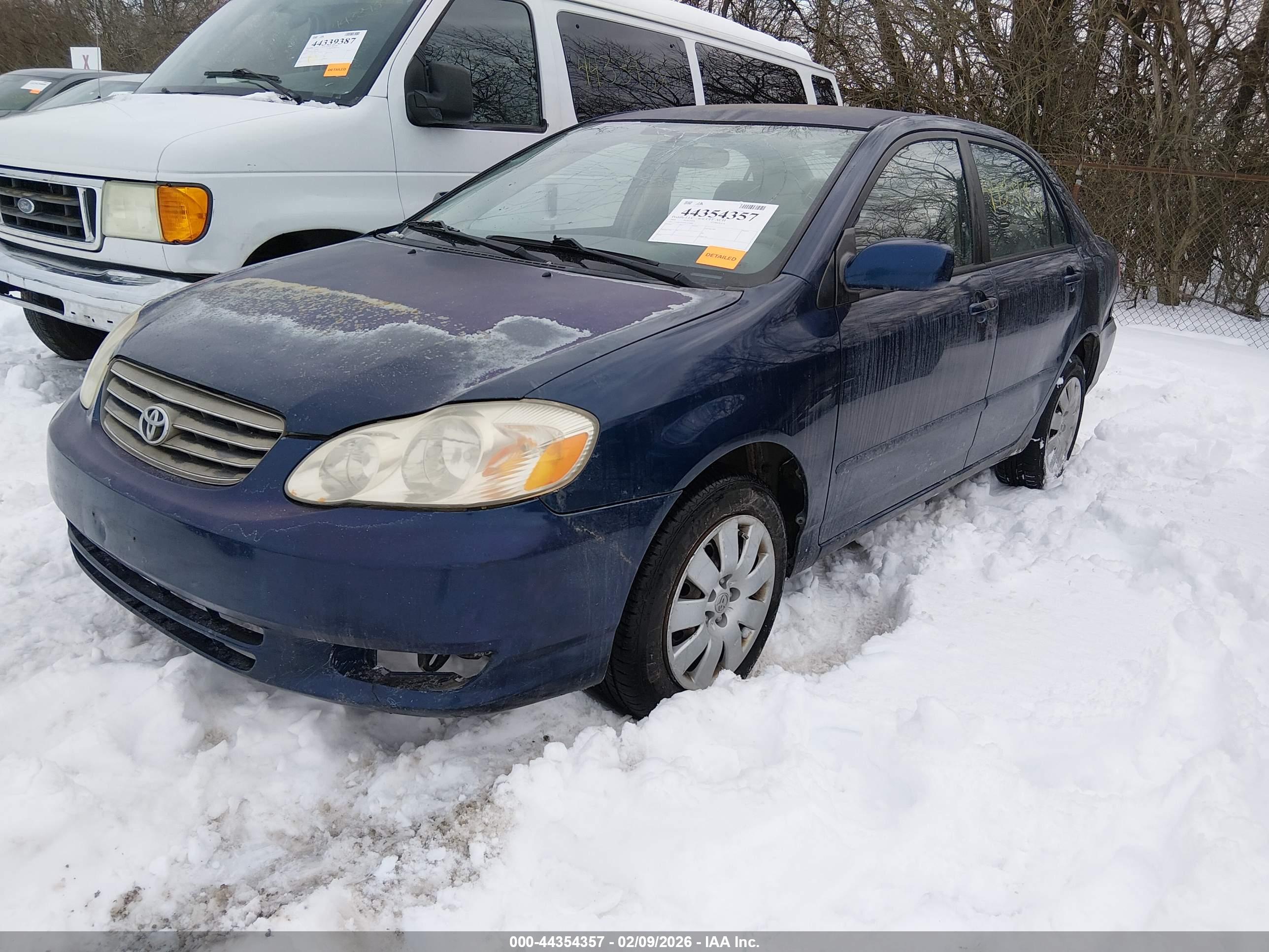 TOYOTA COROLLA image 2