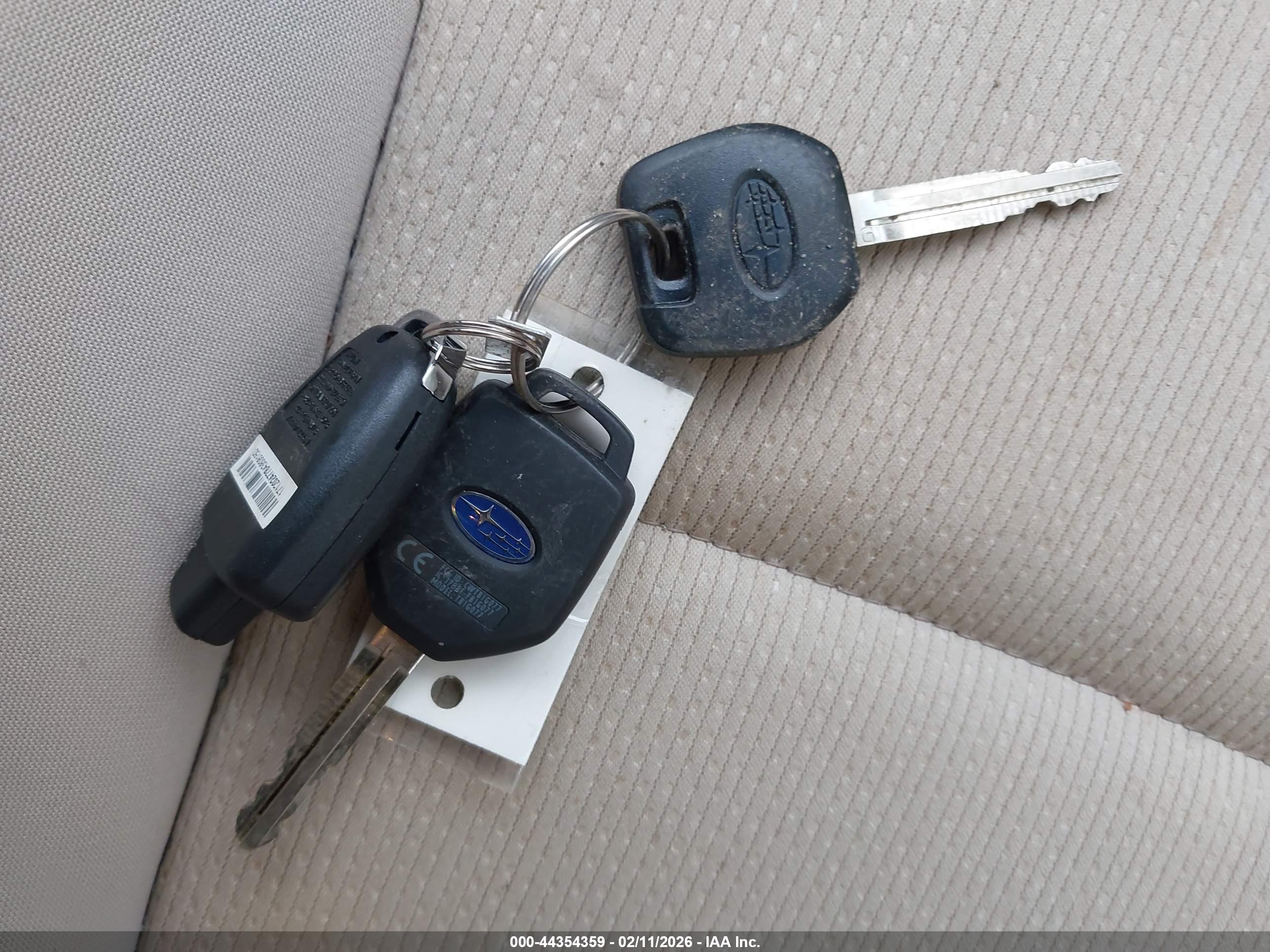 SUBARU LEGACY image 11