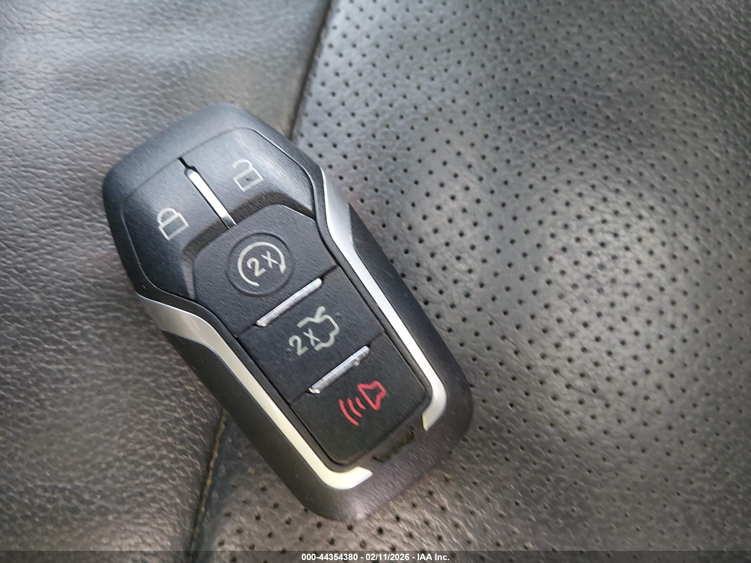FORD EXPLORER image 11