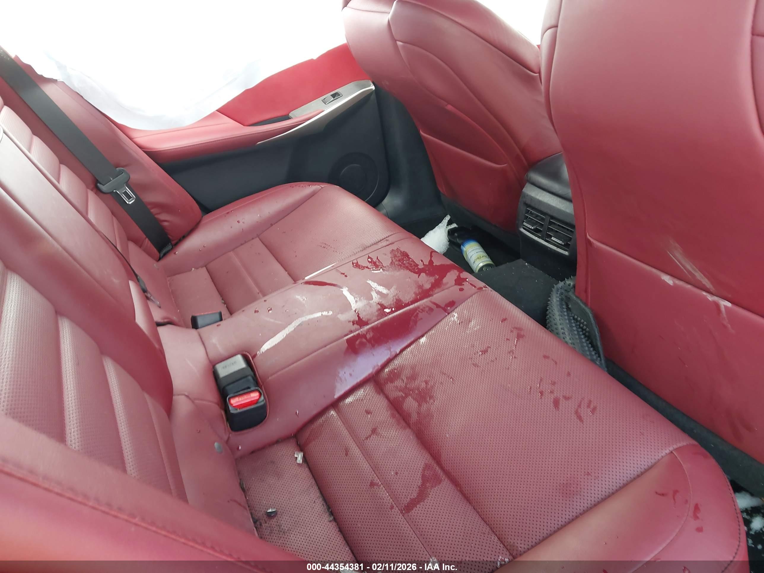 LEXUS IS image 8