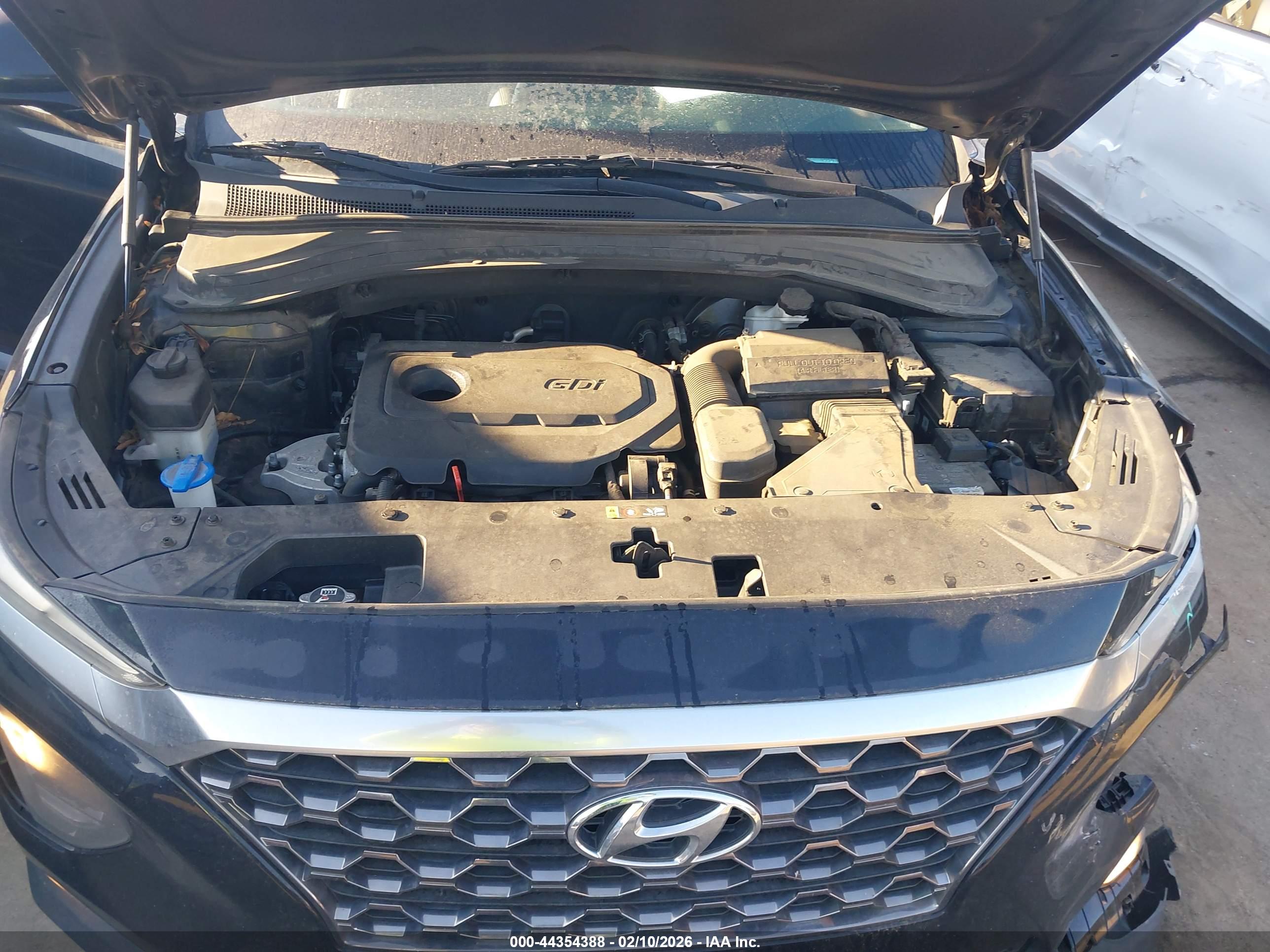 HYUNDAI SANTA image 10