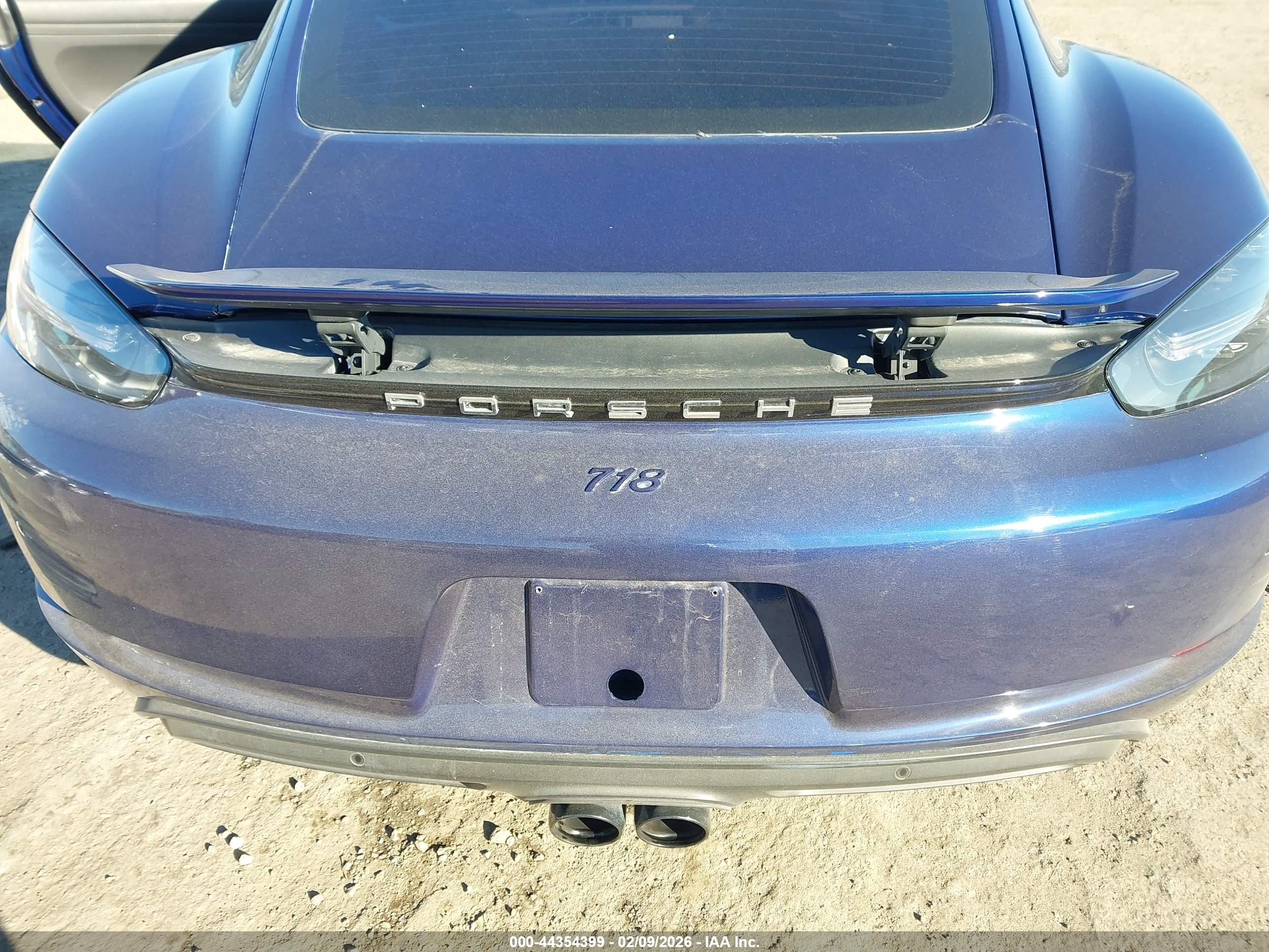 PORSCHE 718 image 10