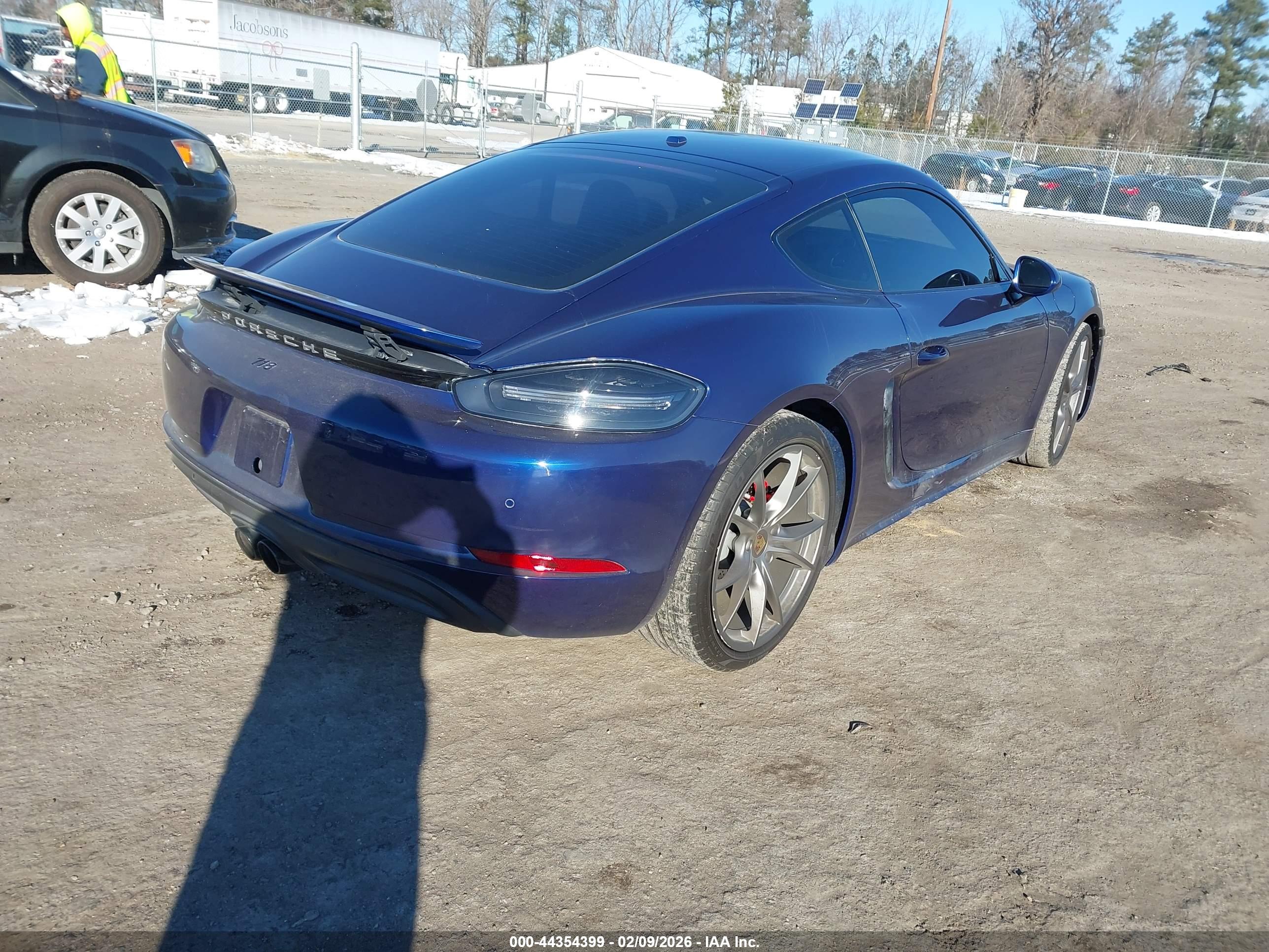 PORSCHE 718 image 4