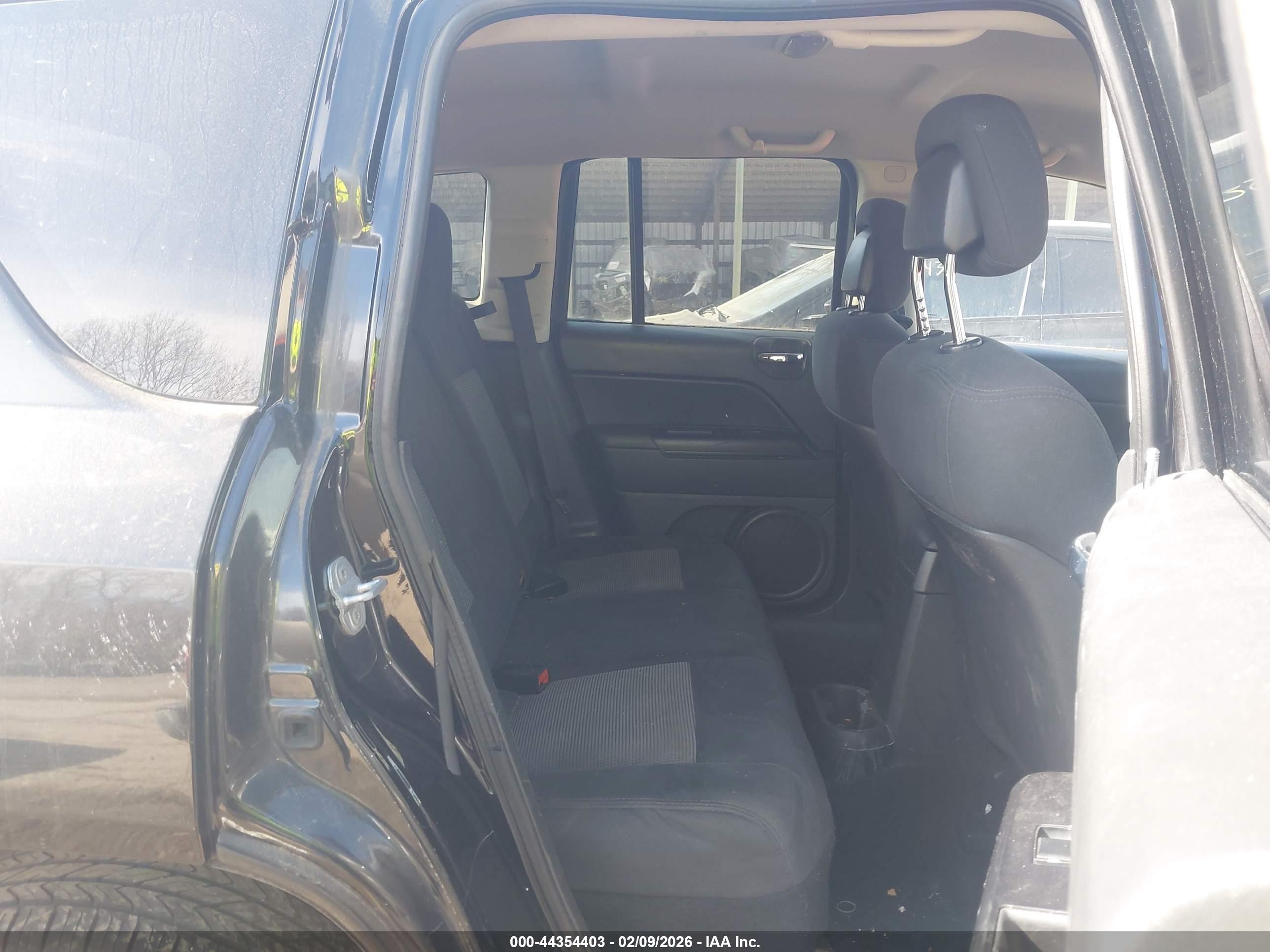 JEEP COMPASS image 8