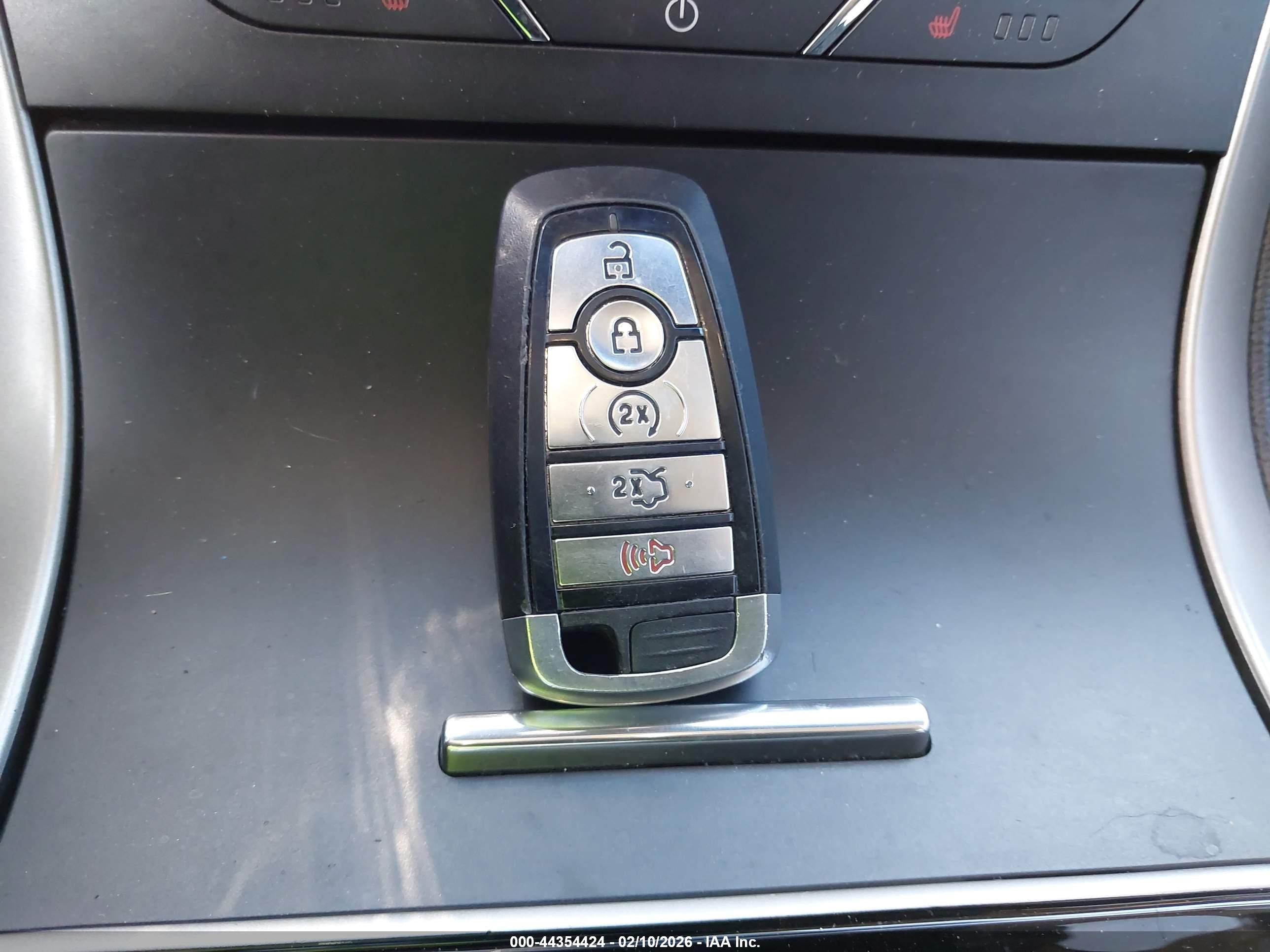 FORD EDGE image 11