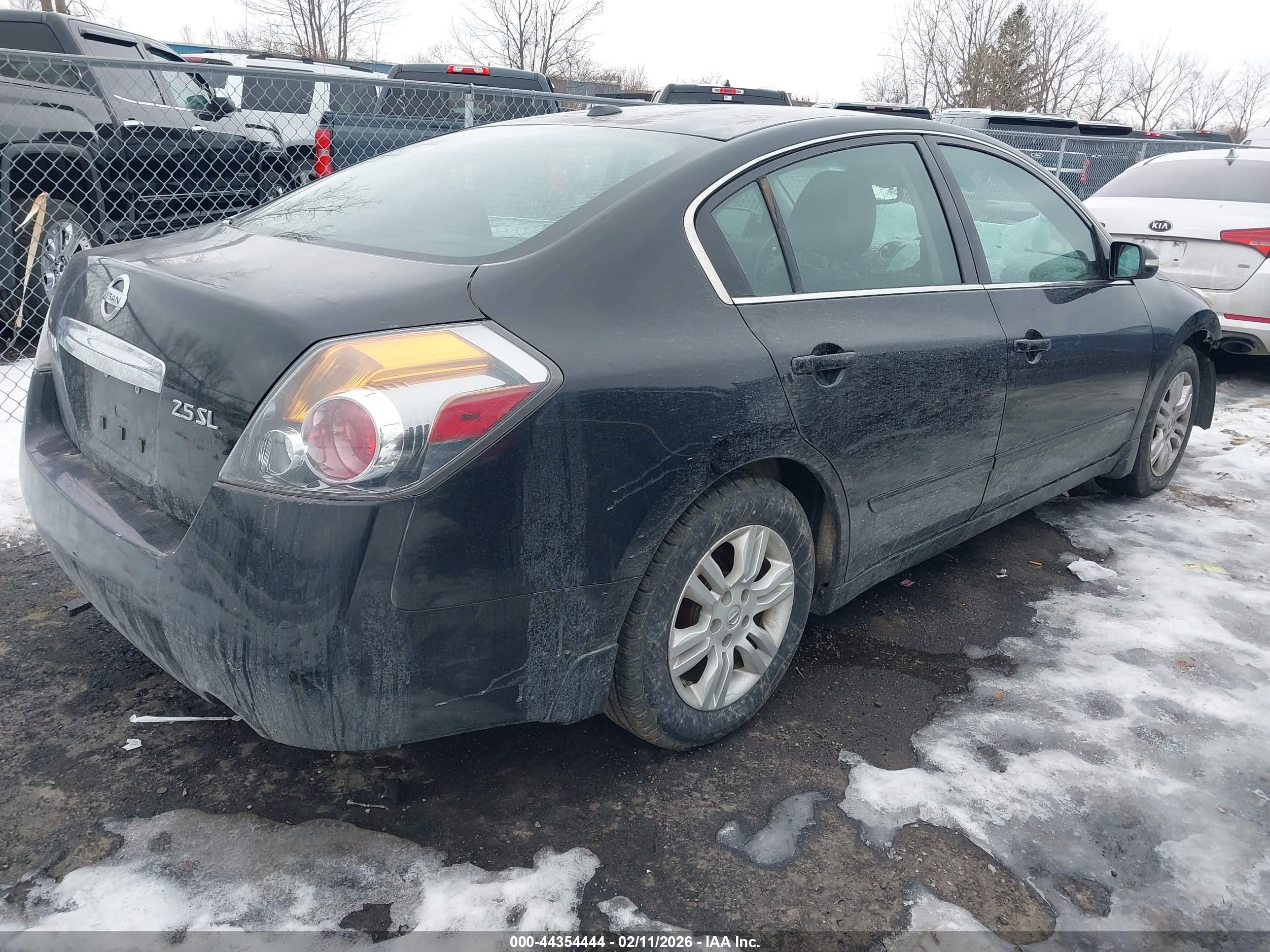 NISSAN ALTIMA image 4