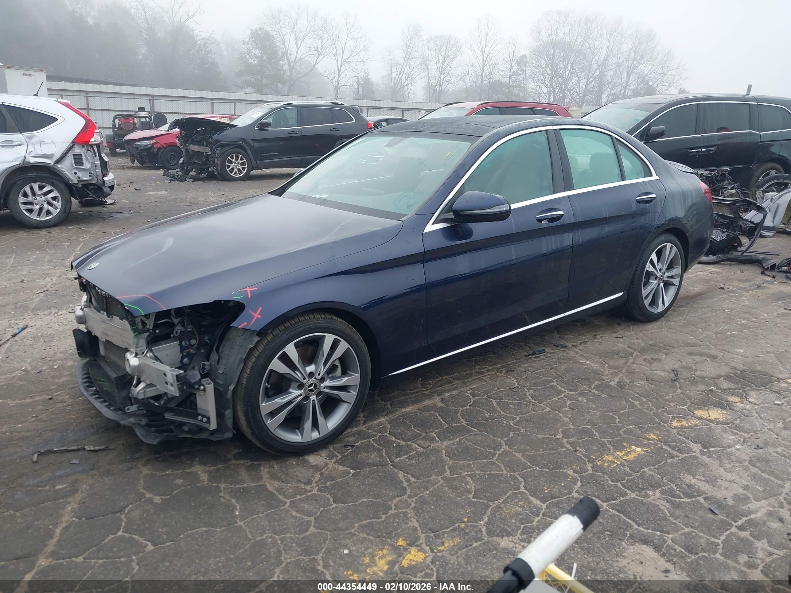 MERCEDES-BENZ C image 2